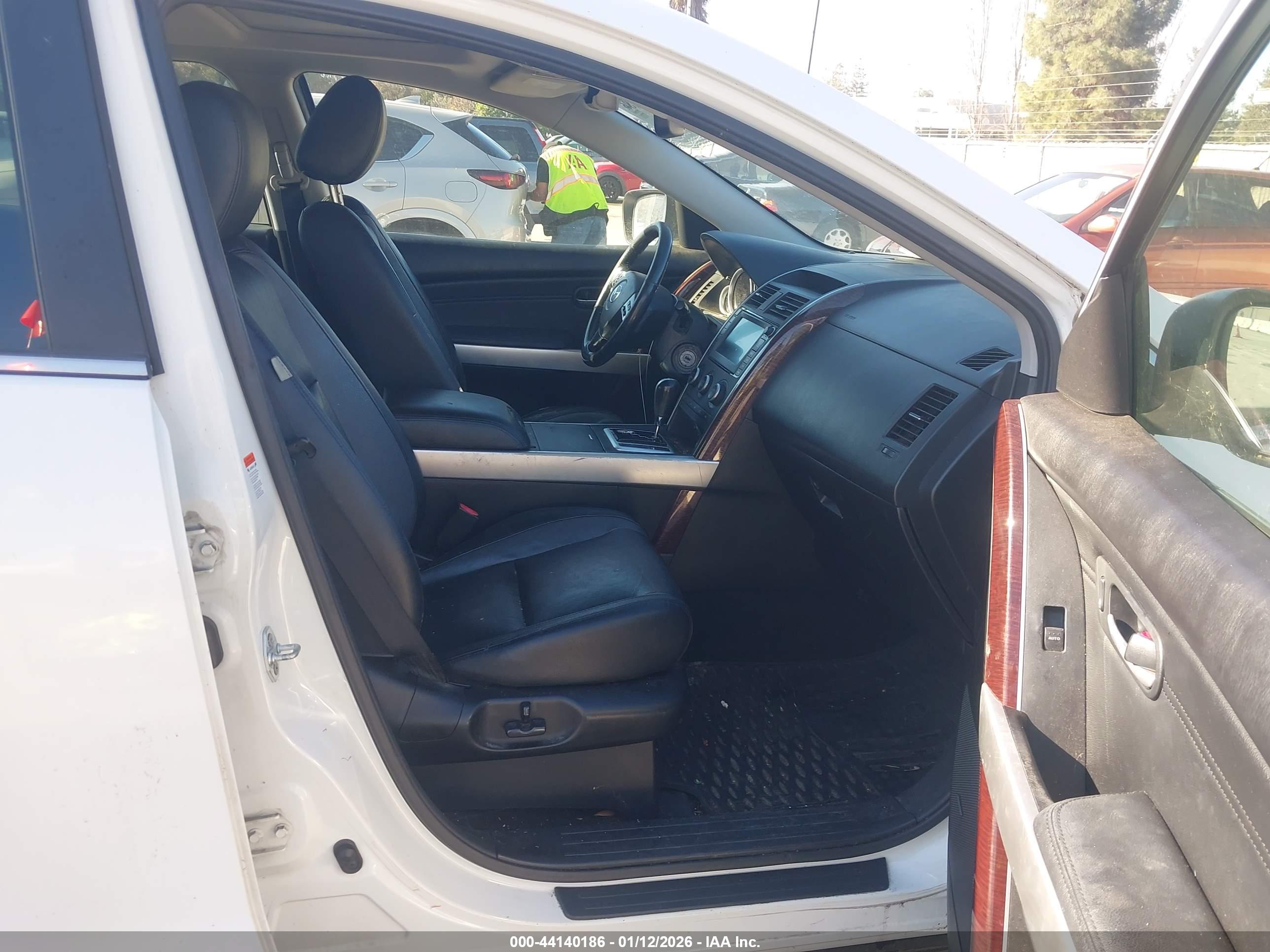 MAZDA CX-9 image 5