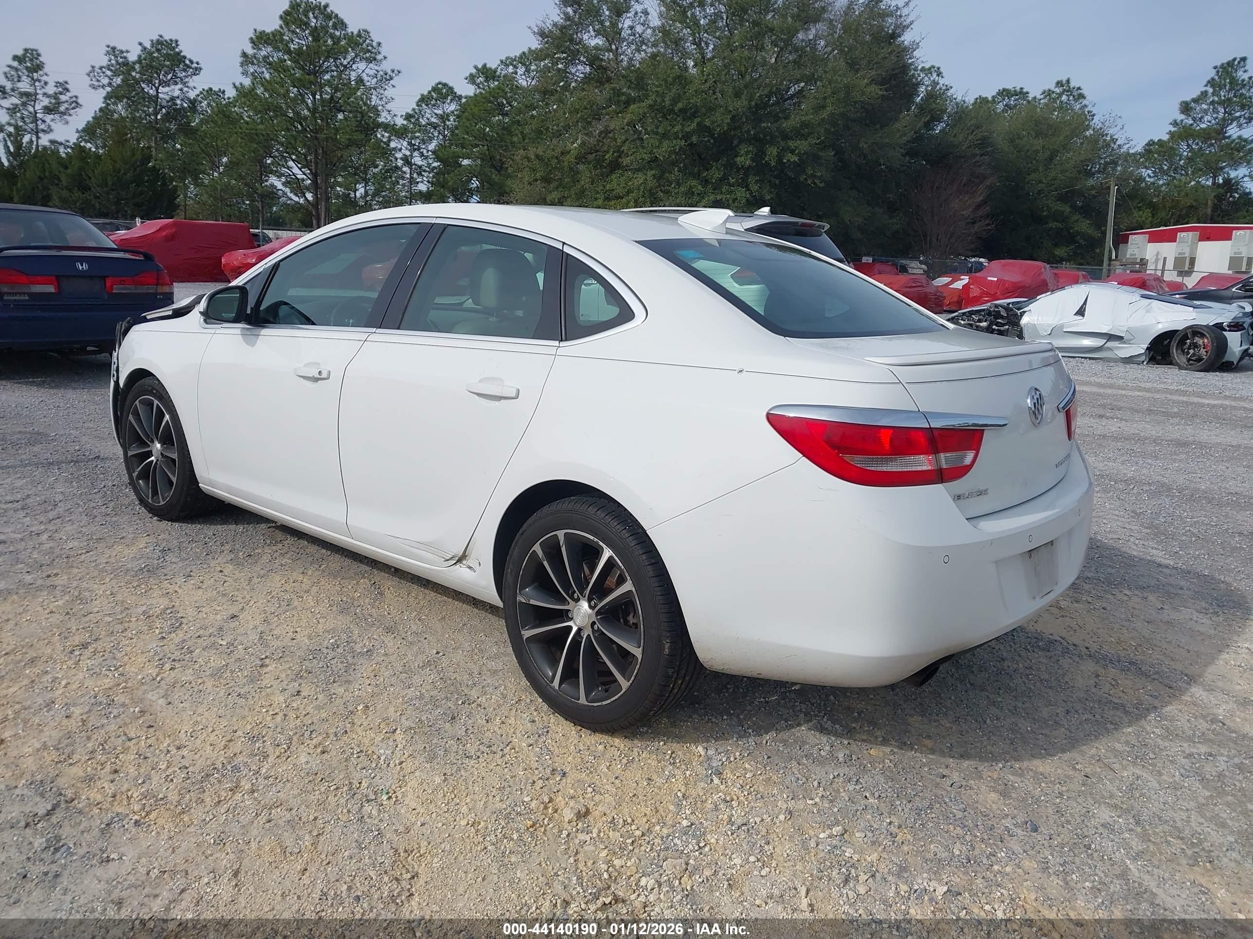 BUICK VERANO image 3