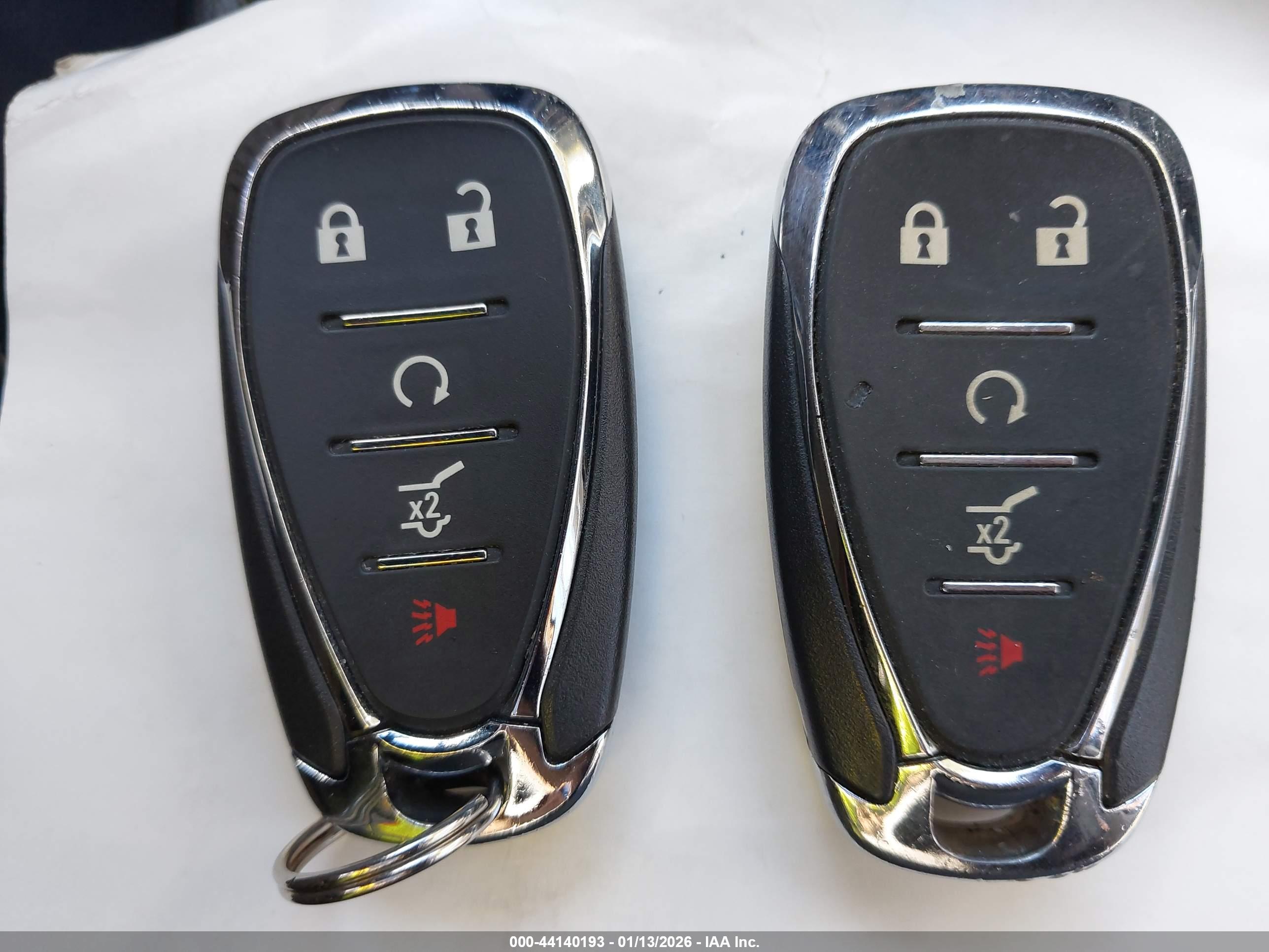 CHEVROLET EQUINOX image 11