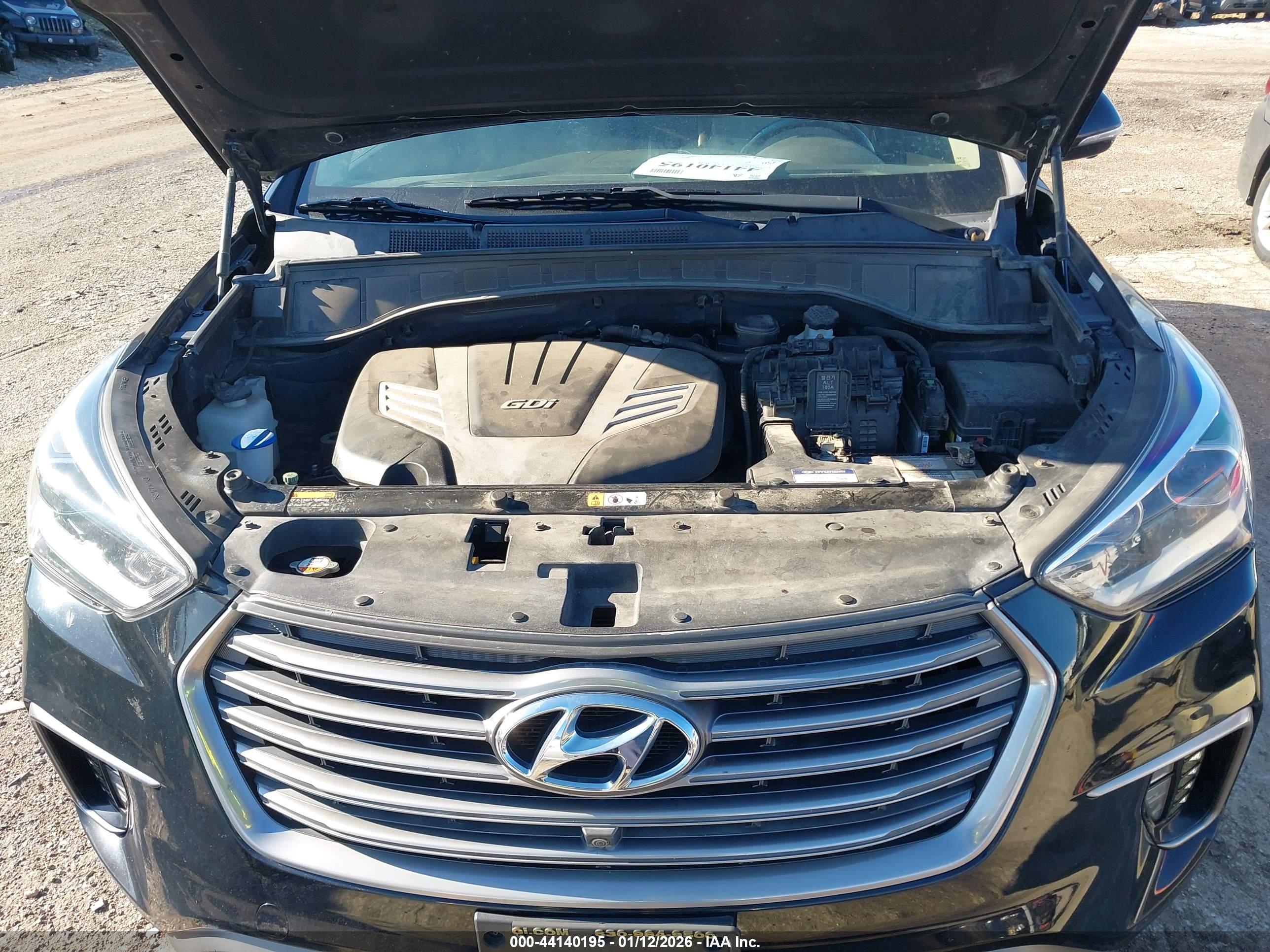 HYUNDAI SANTA image 10