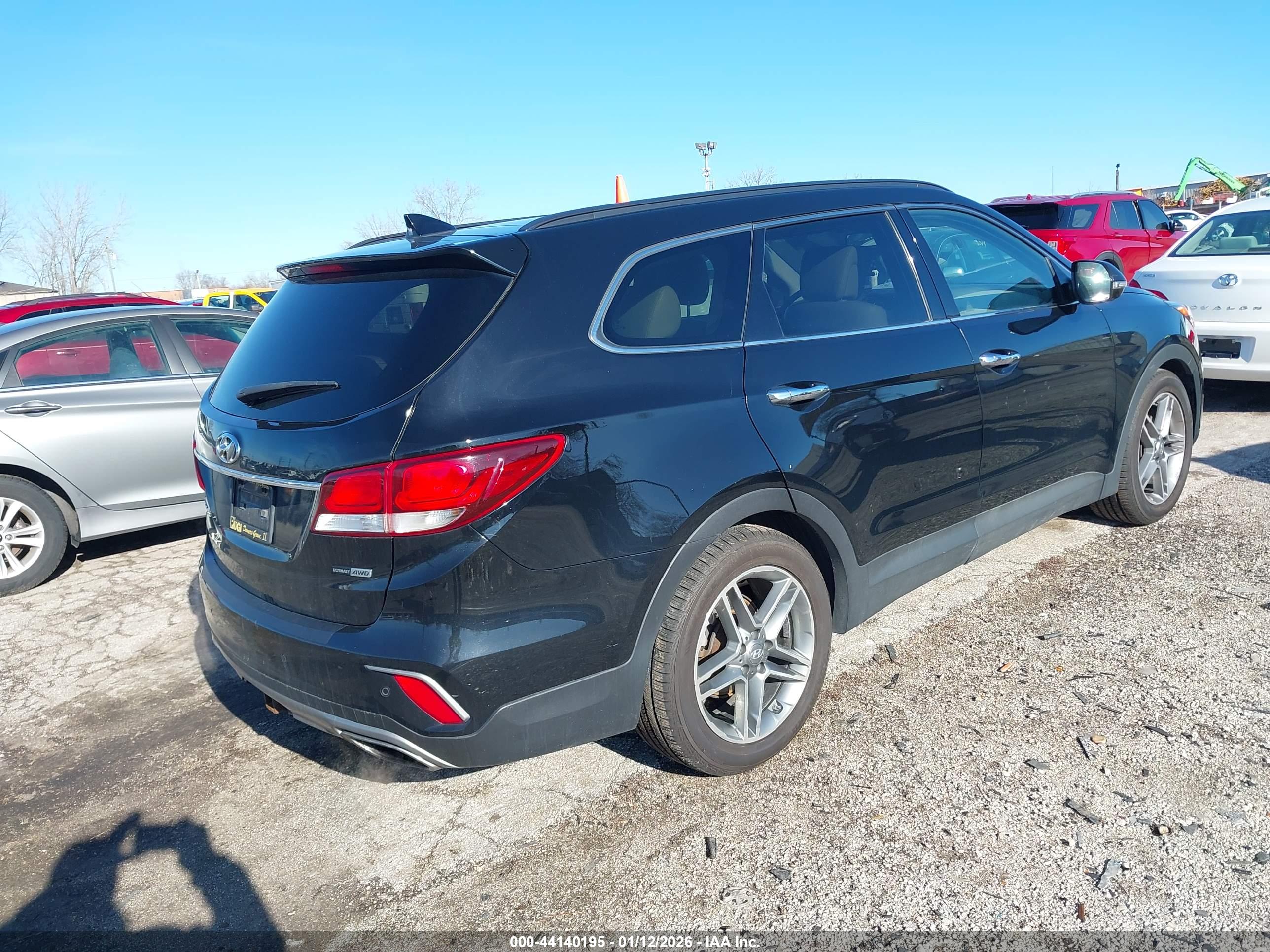 HYUNDAI SANTA image 4