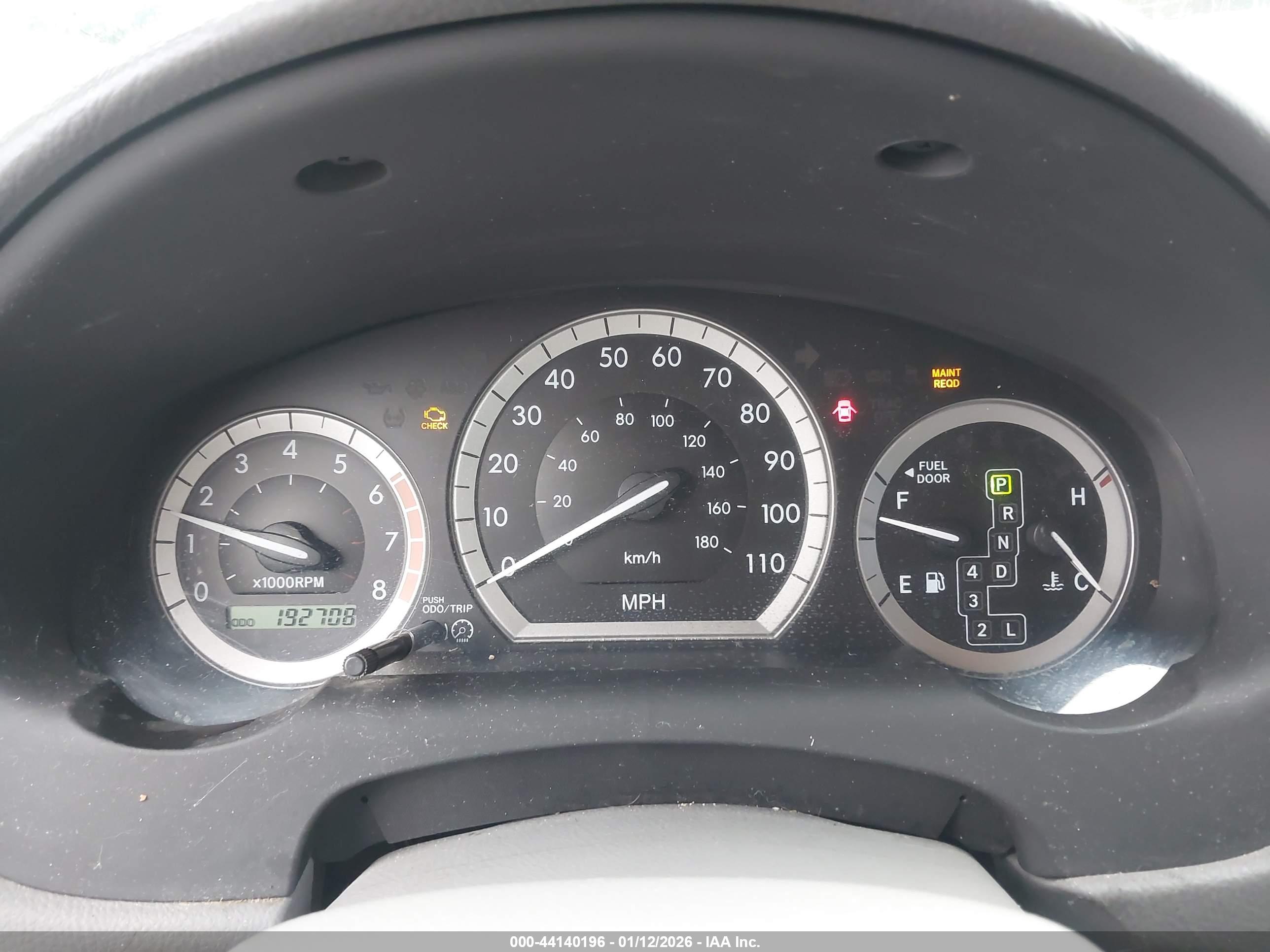 TOYOTA SIENNA image 7