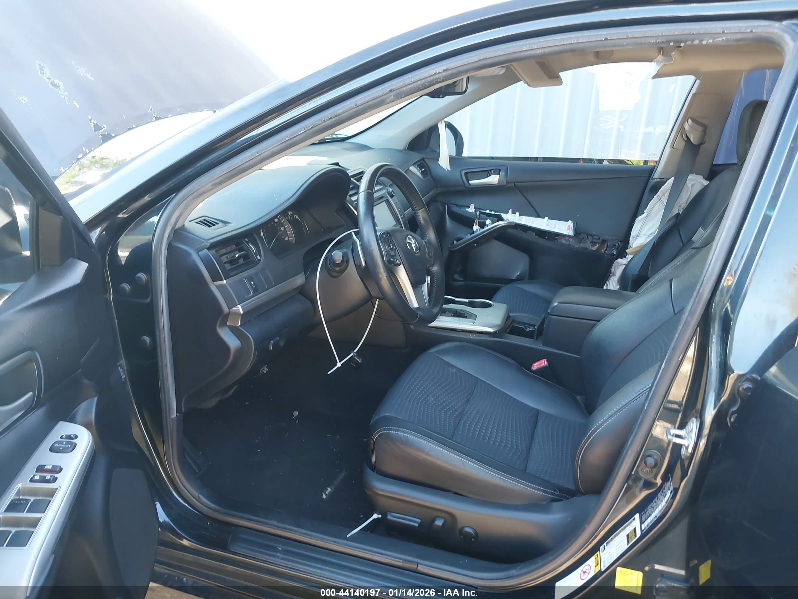 TOYOTA CAMRY image 5
