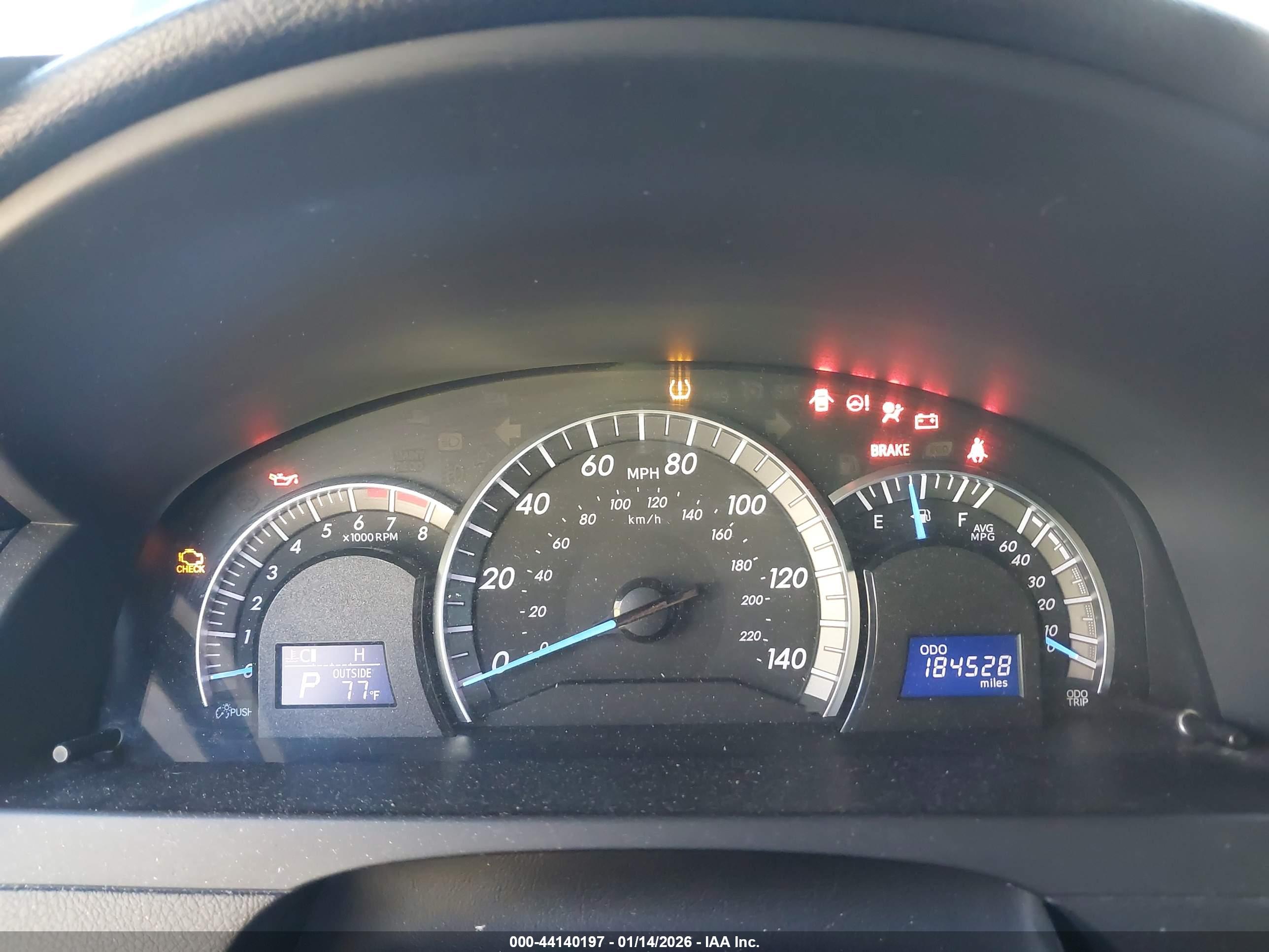 TOYOTA CAMRY image 7