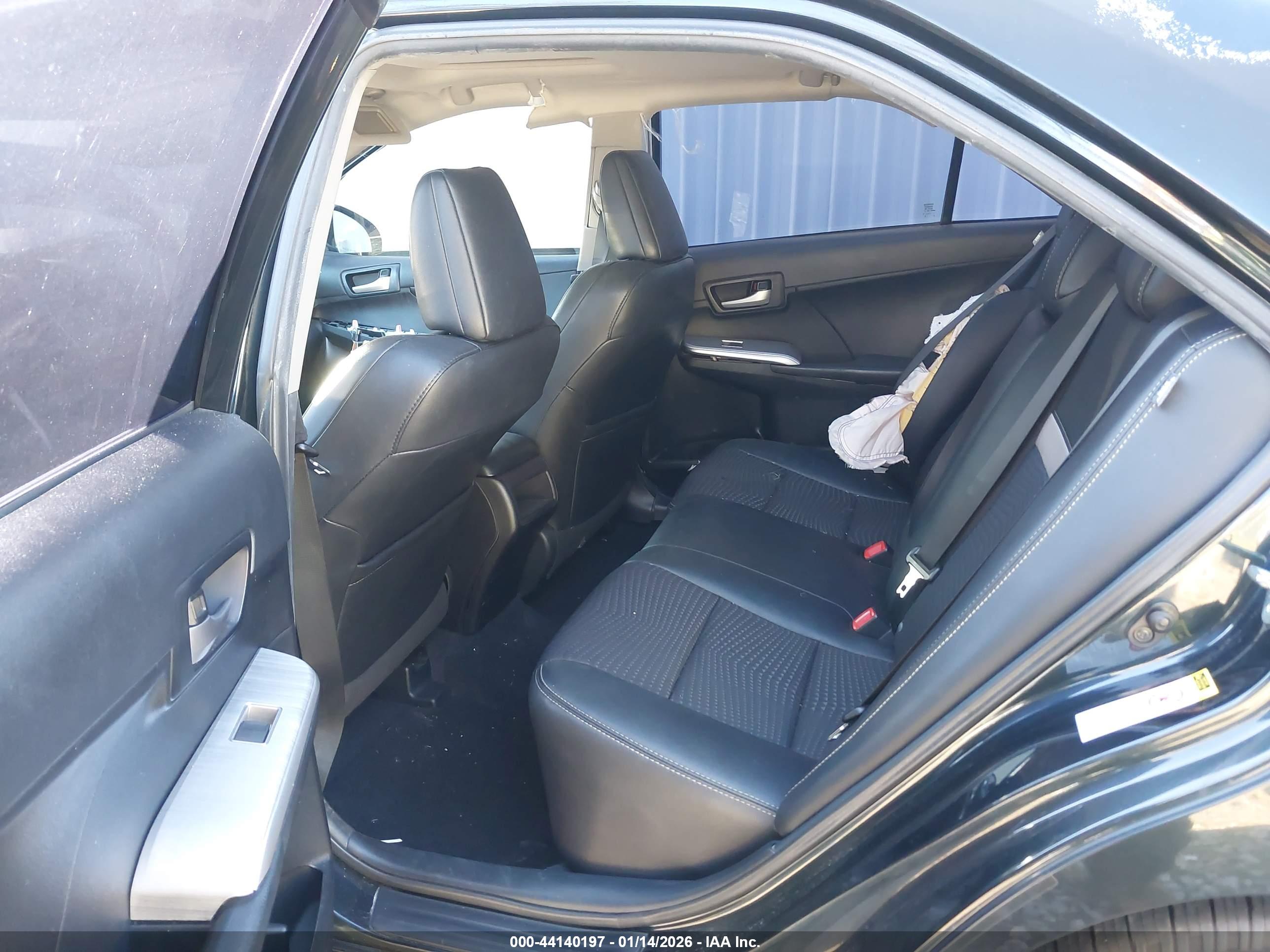 TOYOTA CAMRY image 8