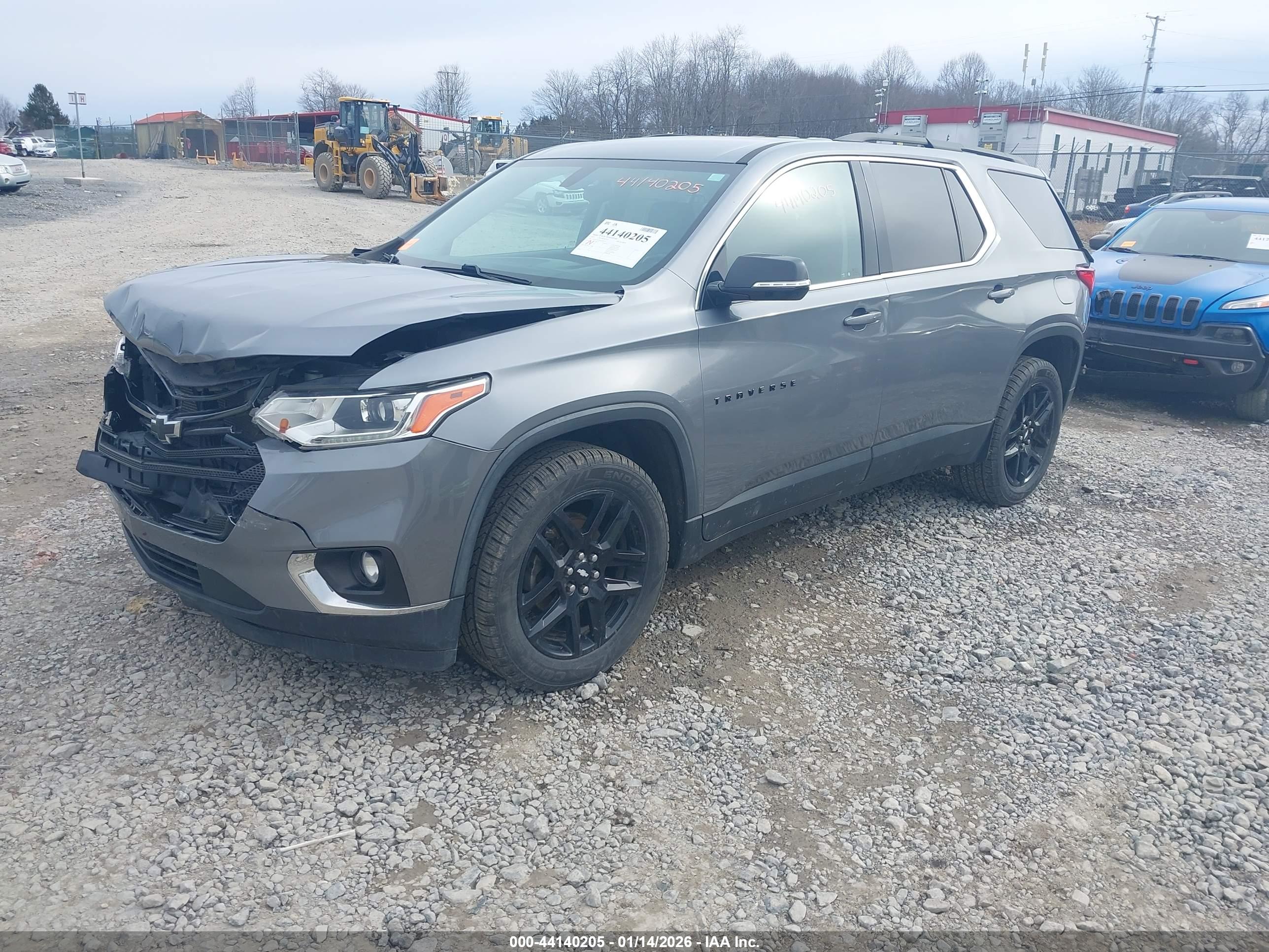 CHEVROLET TRAVERSE image 2