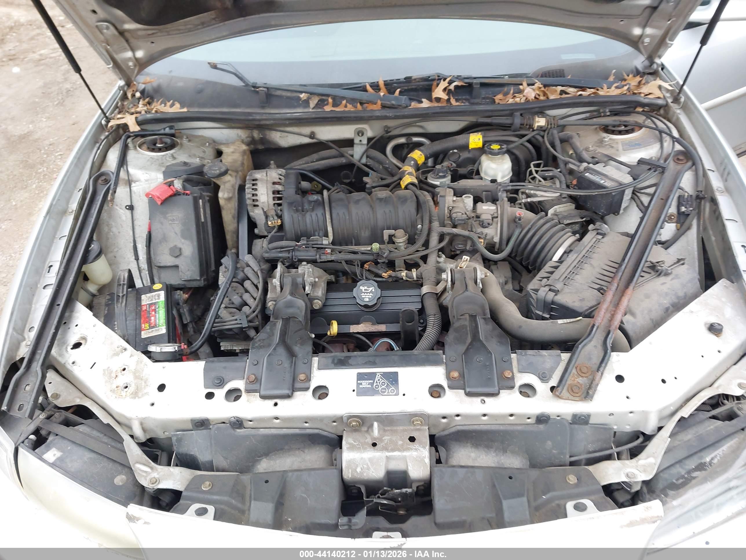 PONTIAC GRAND image 10