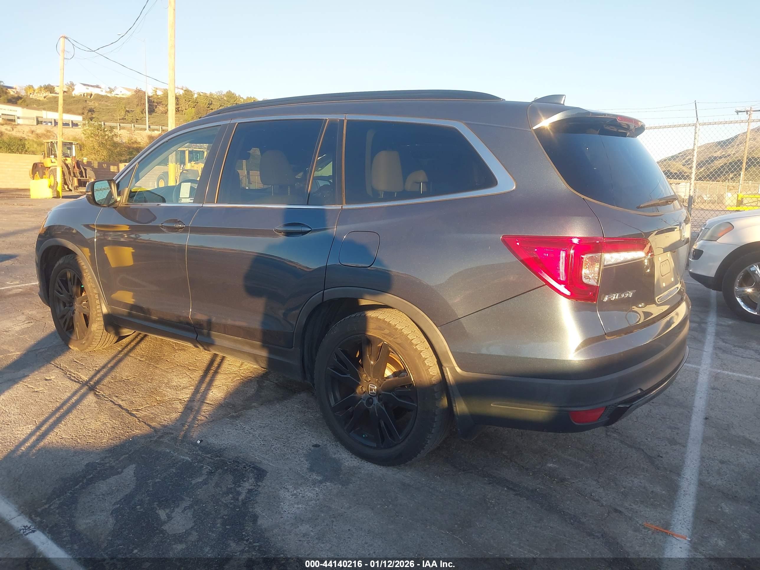 HONDA PILOT image 3