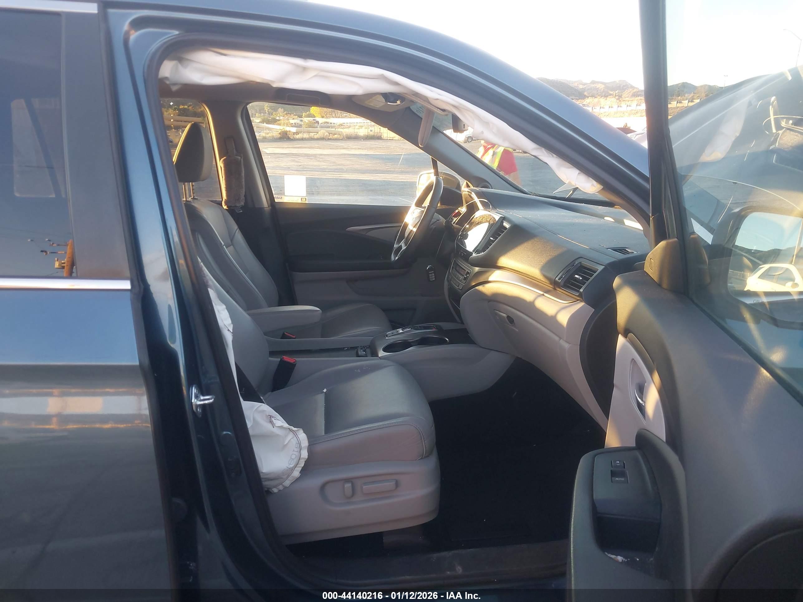 HONDA PILOT image 5