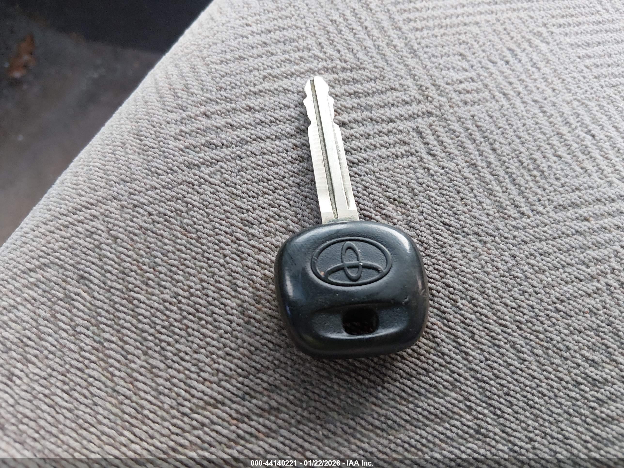 TOYOTA SEQUOIA image 11