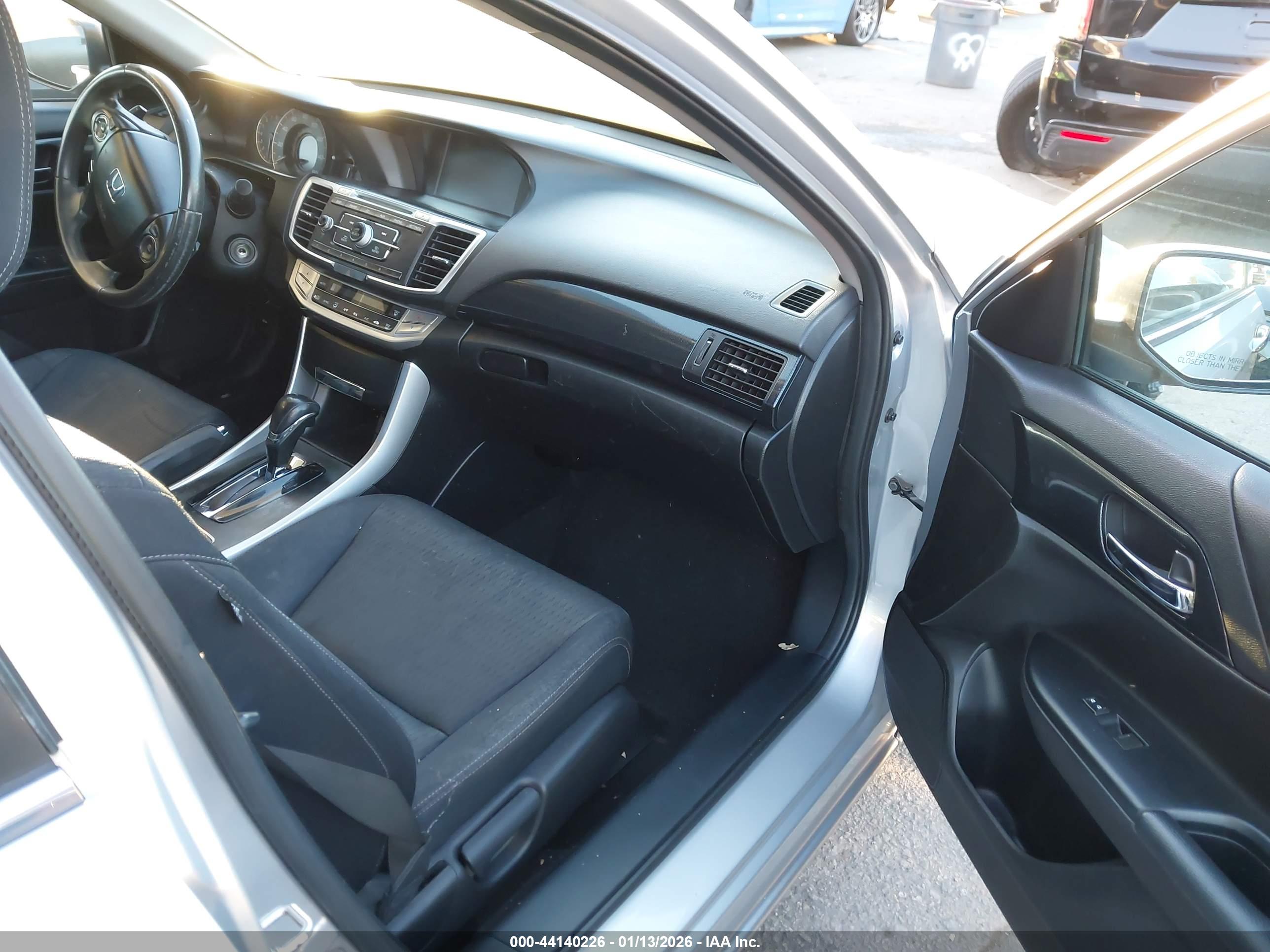 HONDA ACCORD image 5