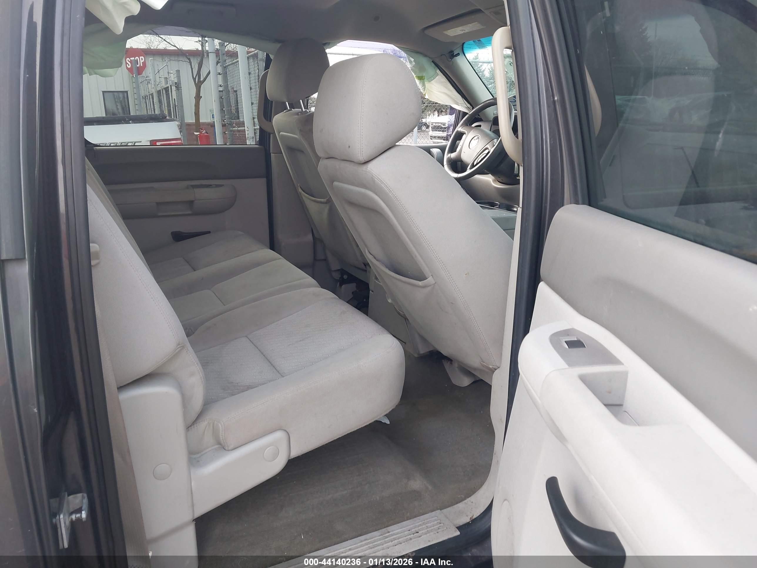 GMC SIERRA image 8