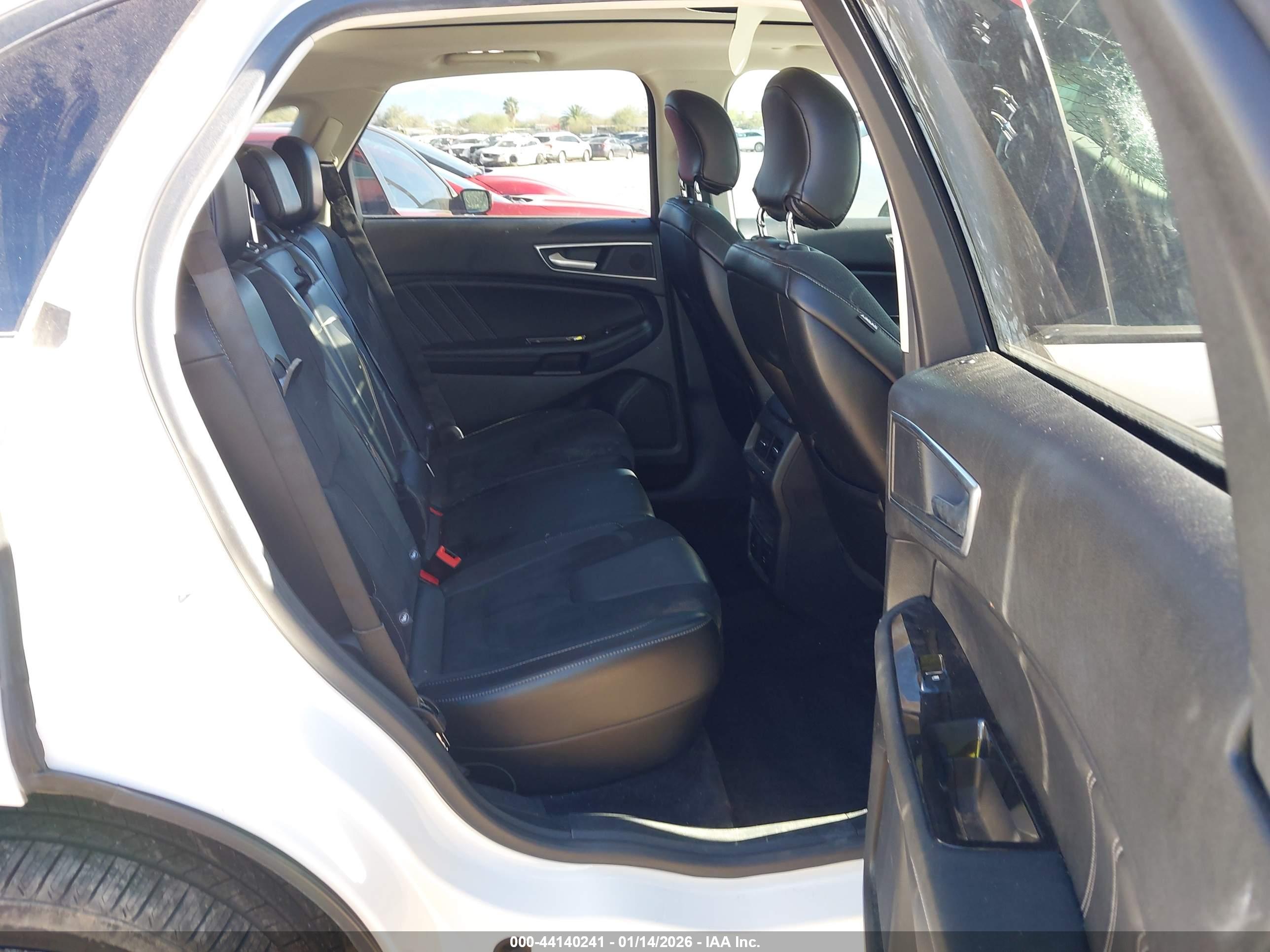 FORD EDGE image 8