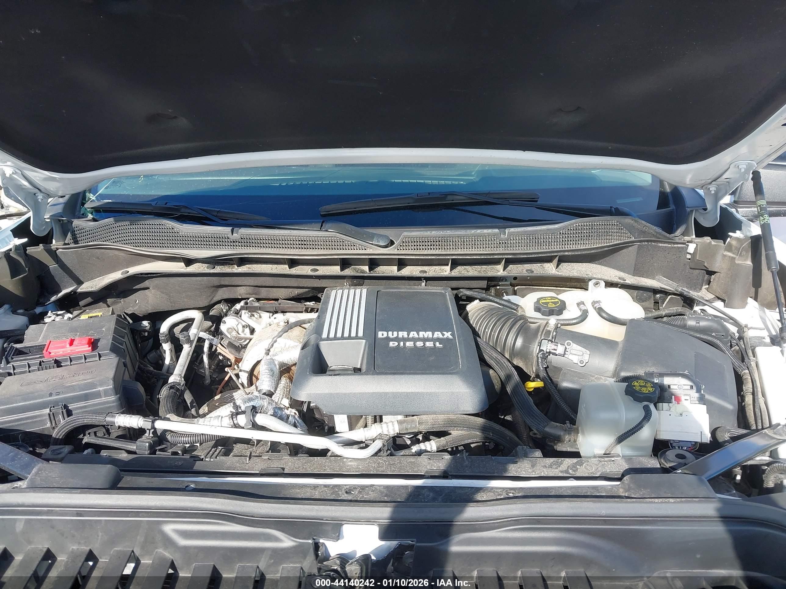 CHEVROLET SILVERADO image 10