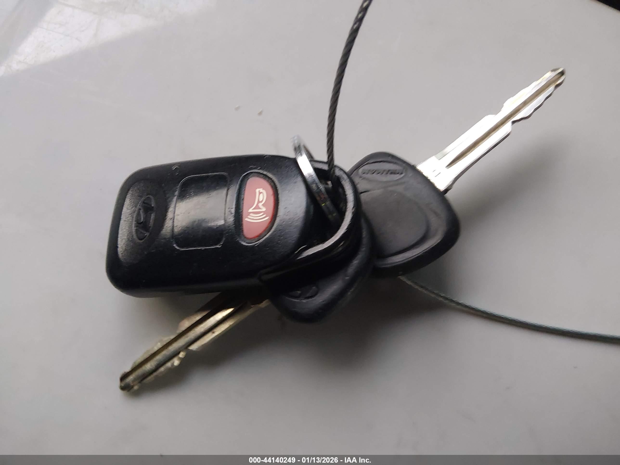 HYUNDAI ELANTRA image 11