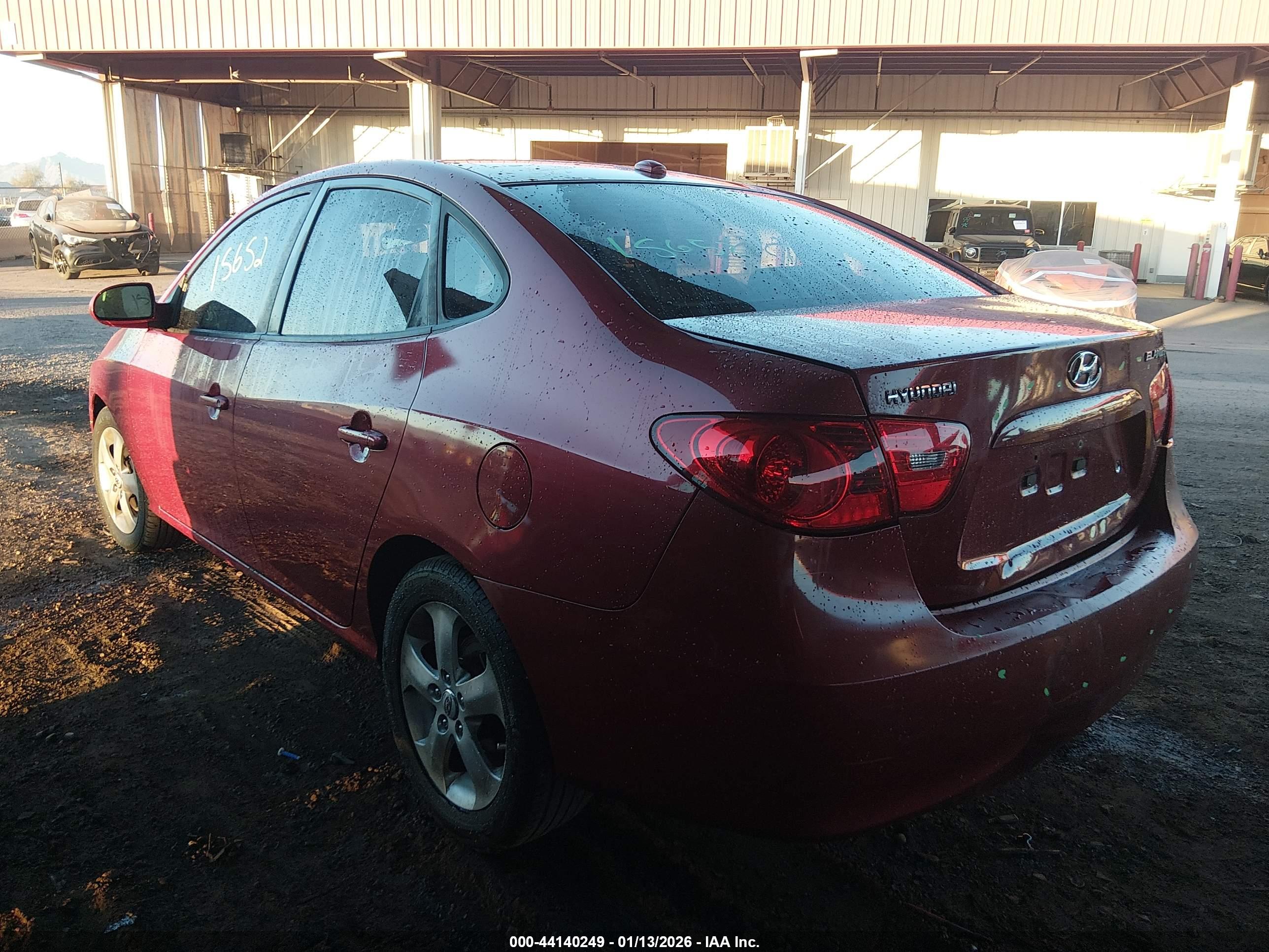 HYUNDAI ELANTRA image 3