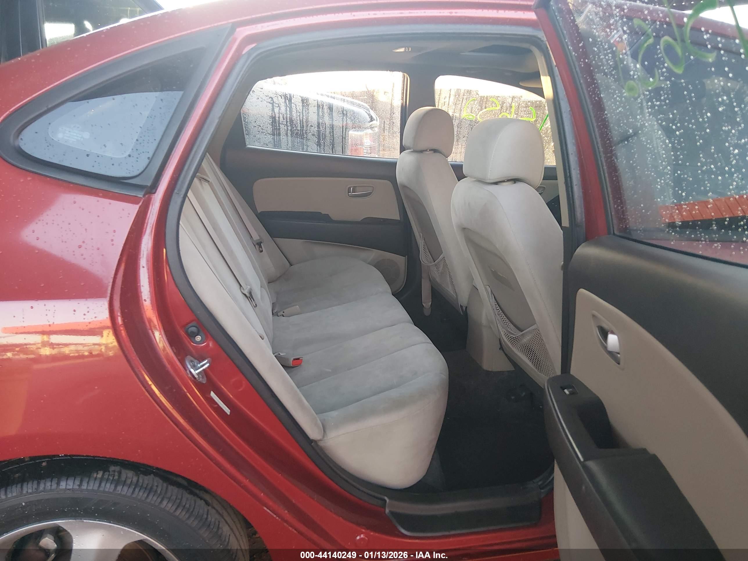 HYUNDAI ELANTRA image 8