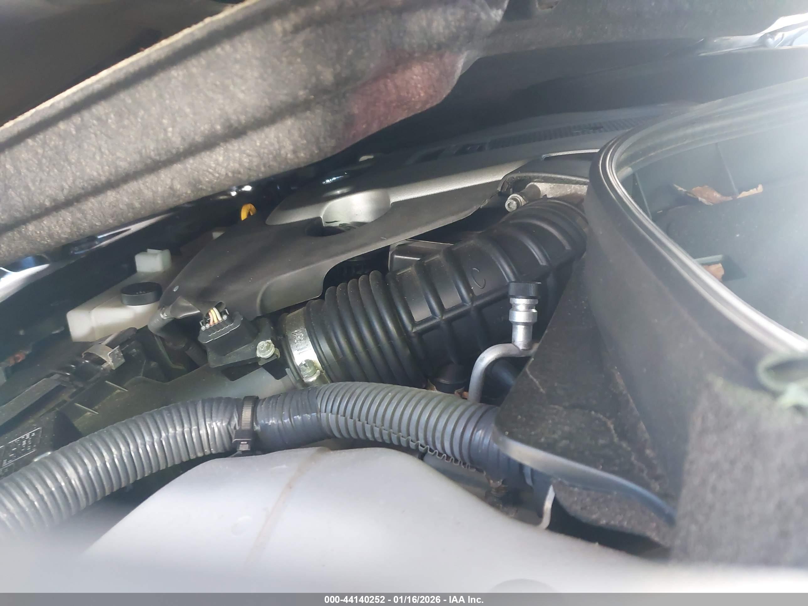 INFINITI Q40 image 10
