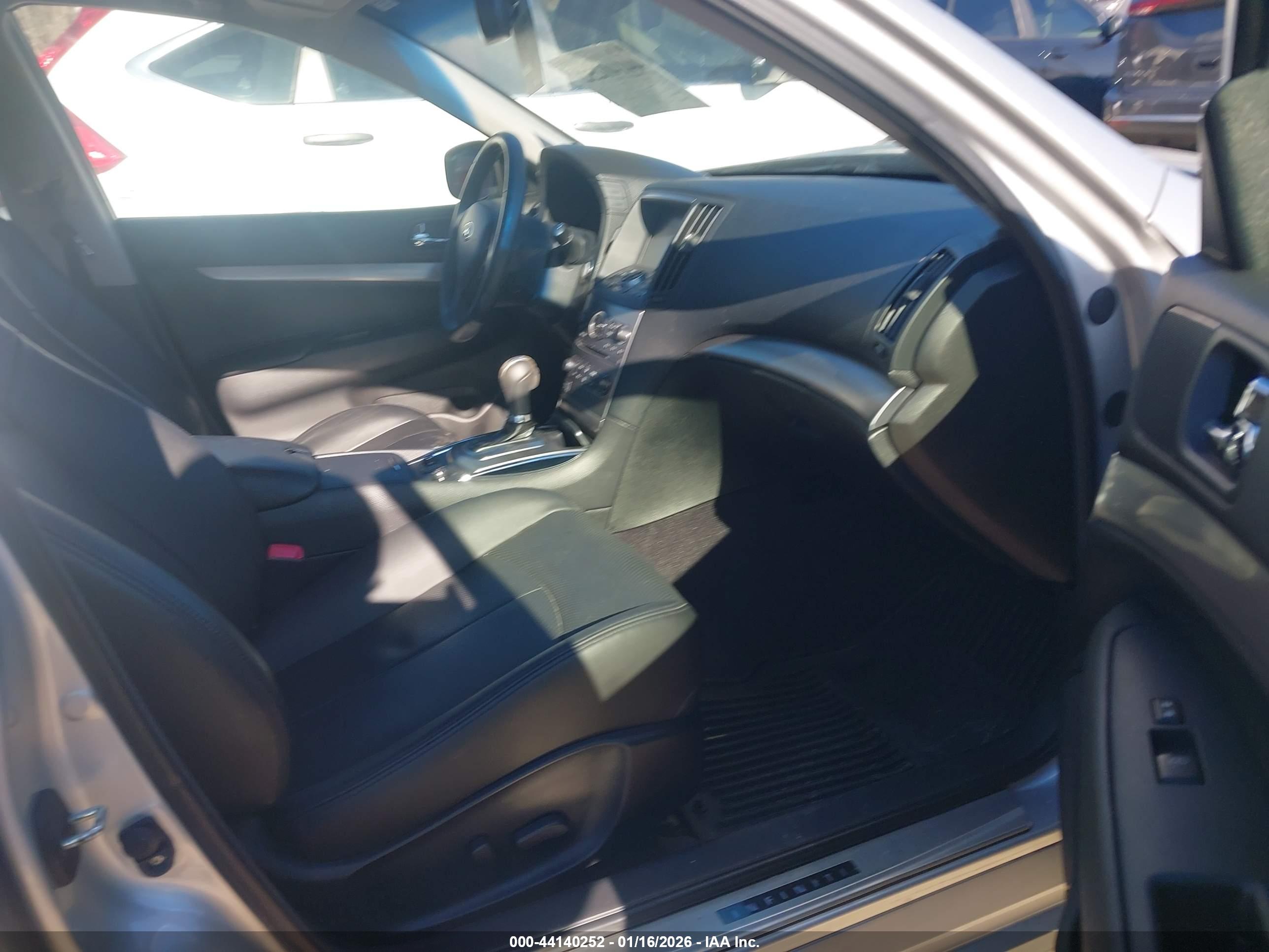 INFINITI Q40 image 5