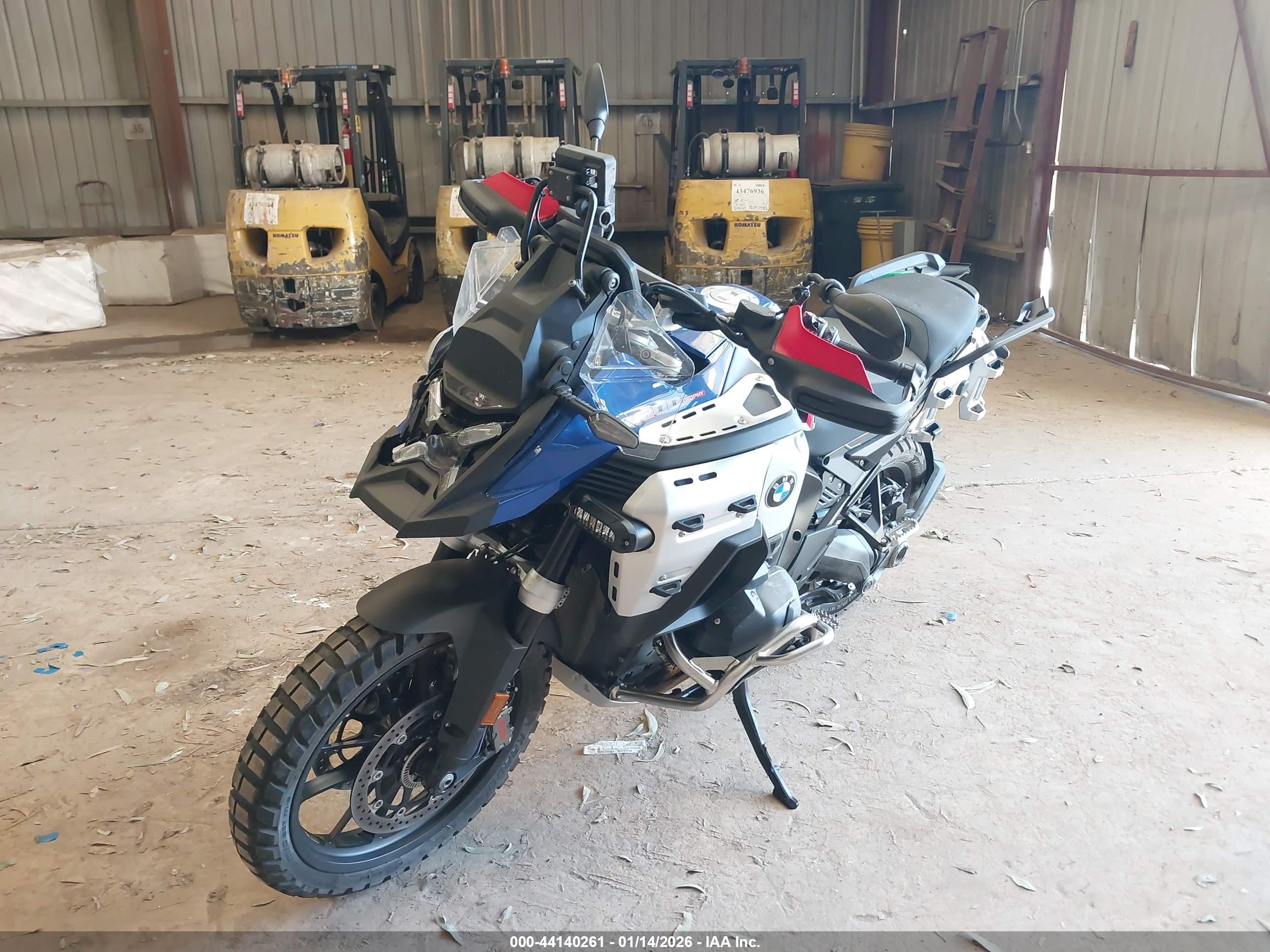 BMW R image 2