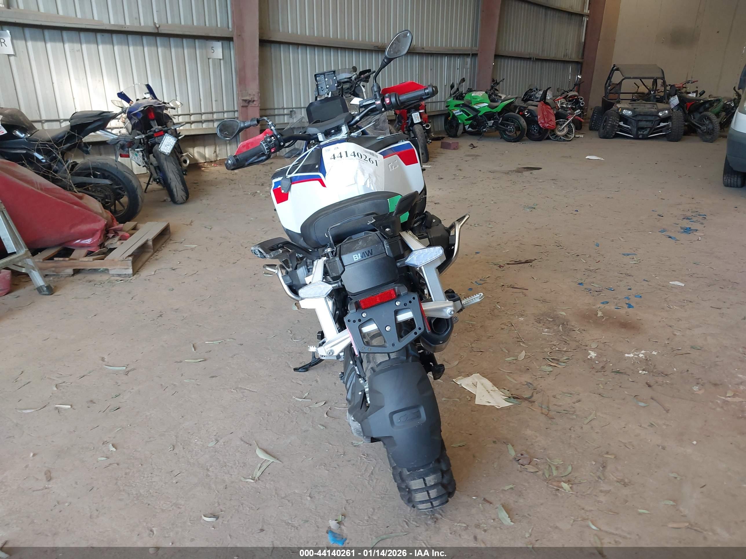BMW R image 6