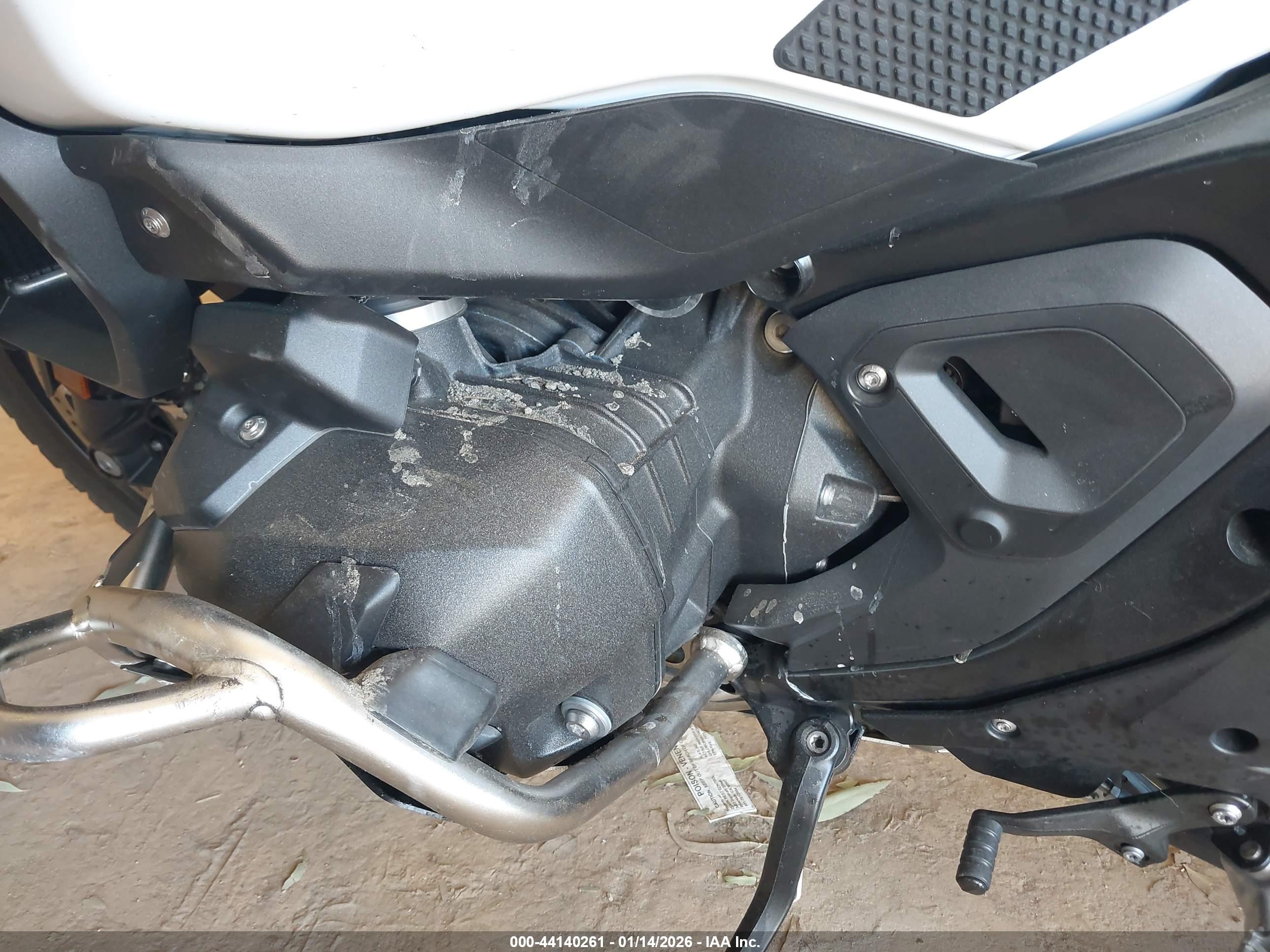 BMW R image 9