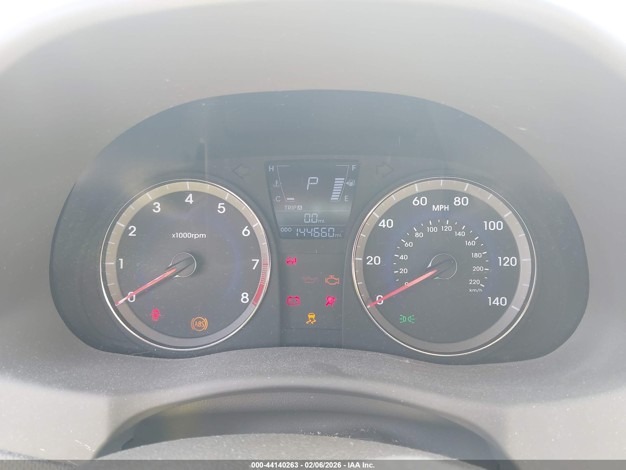 HYUNDAI ACCENT image 7