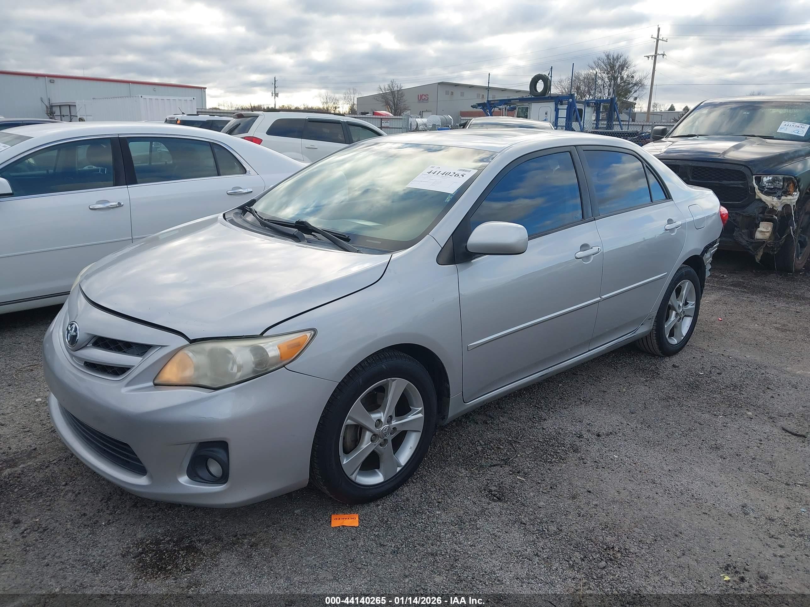 TOYOTA COROLLA image 2