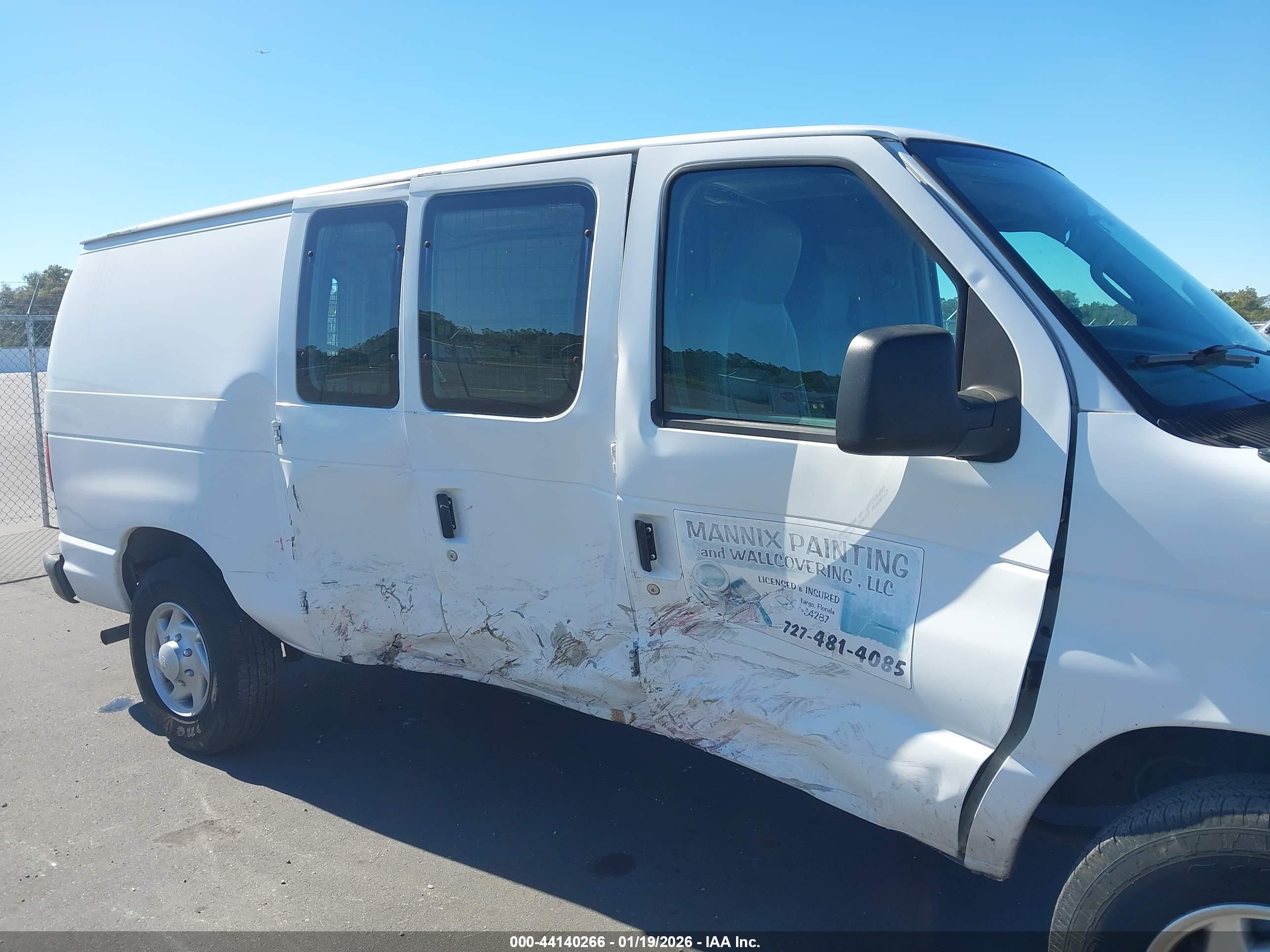 FORD E-250 image 6