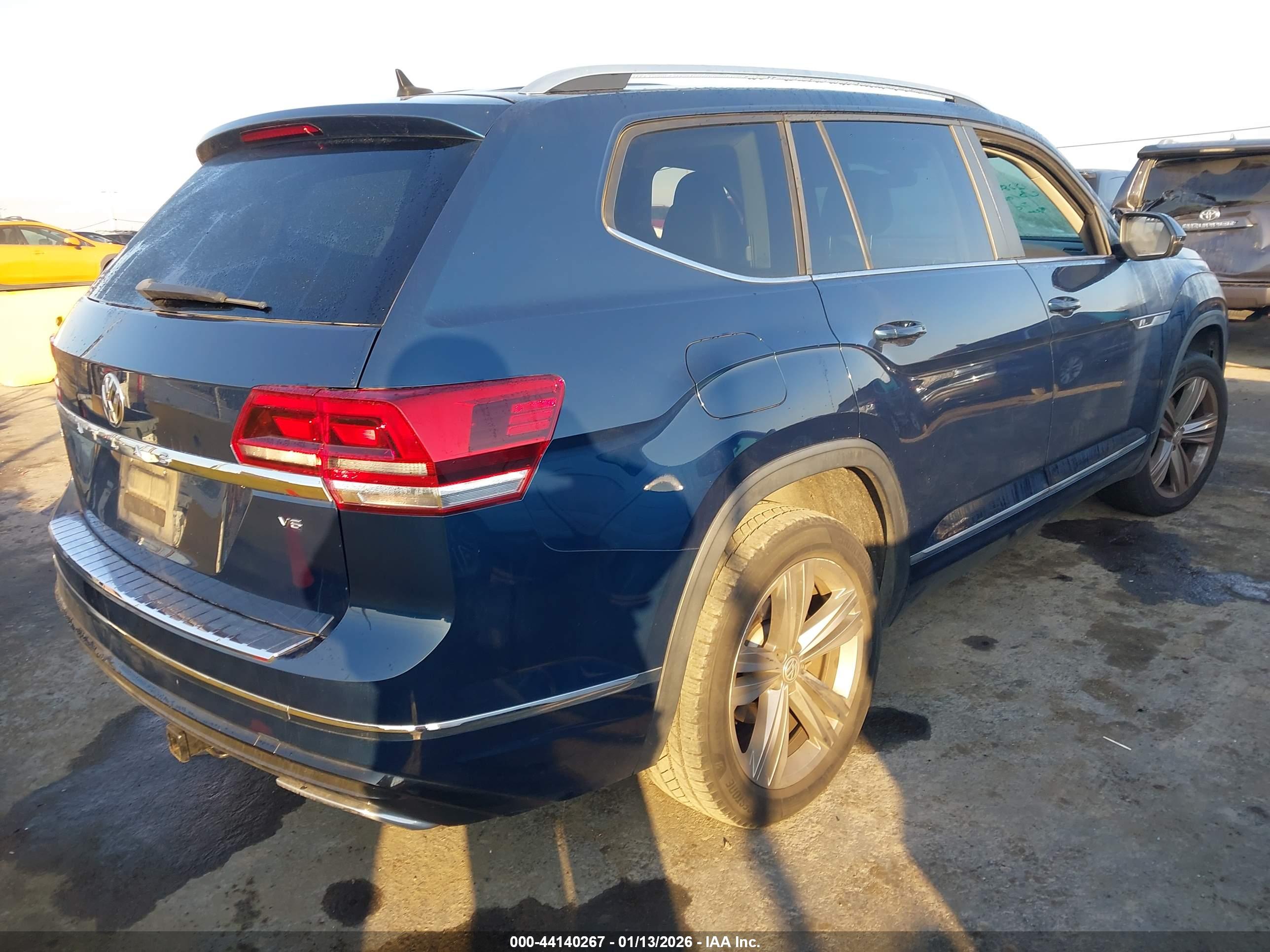VOLKSWAGEN ATLAS image 4