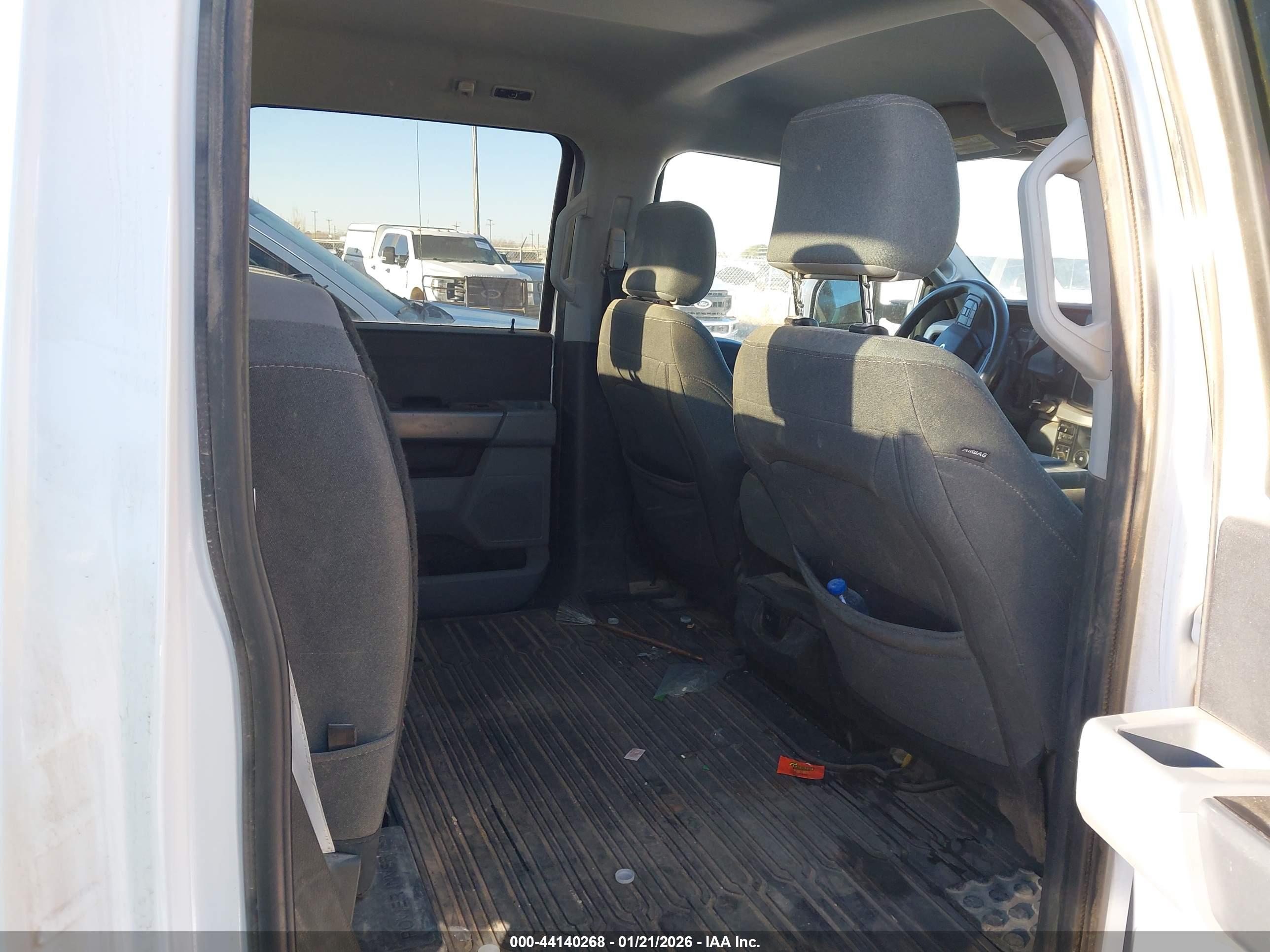 FORD F-250 image 8