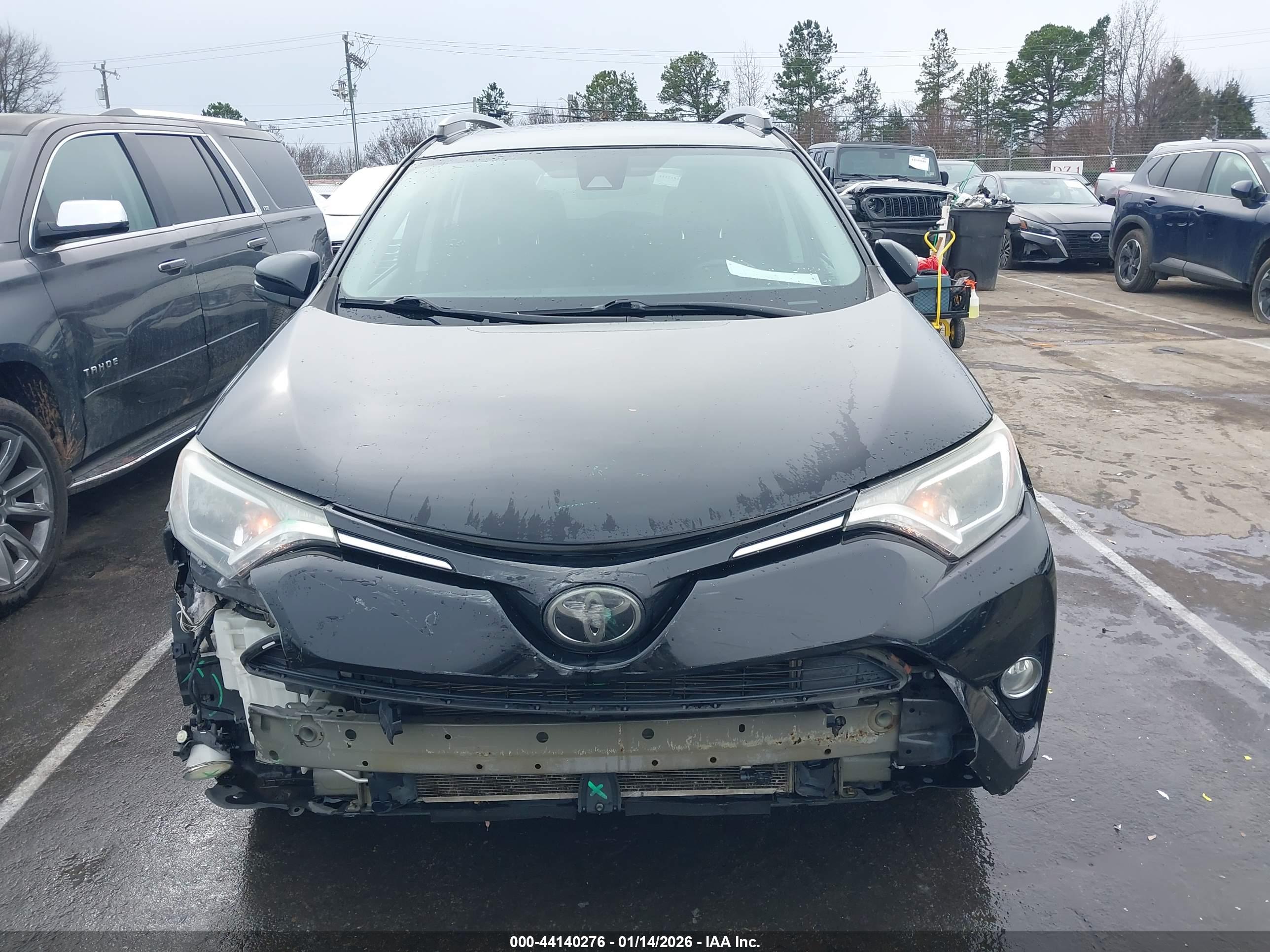 TOYOTA RAV4 image 6
