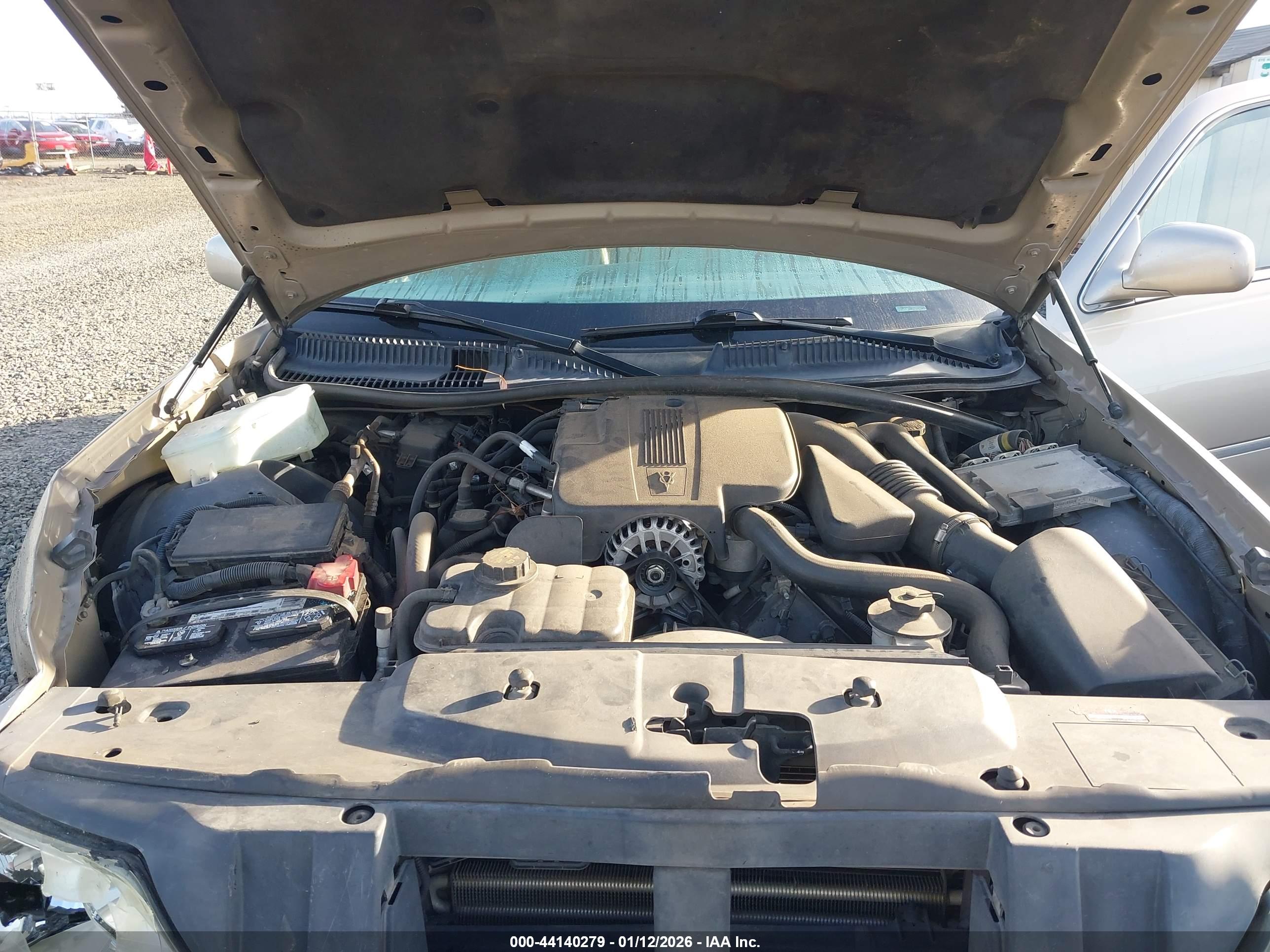 LINCOLN TOWN image 10