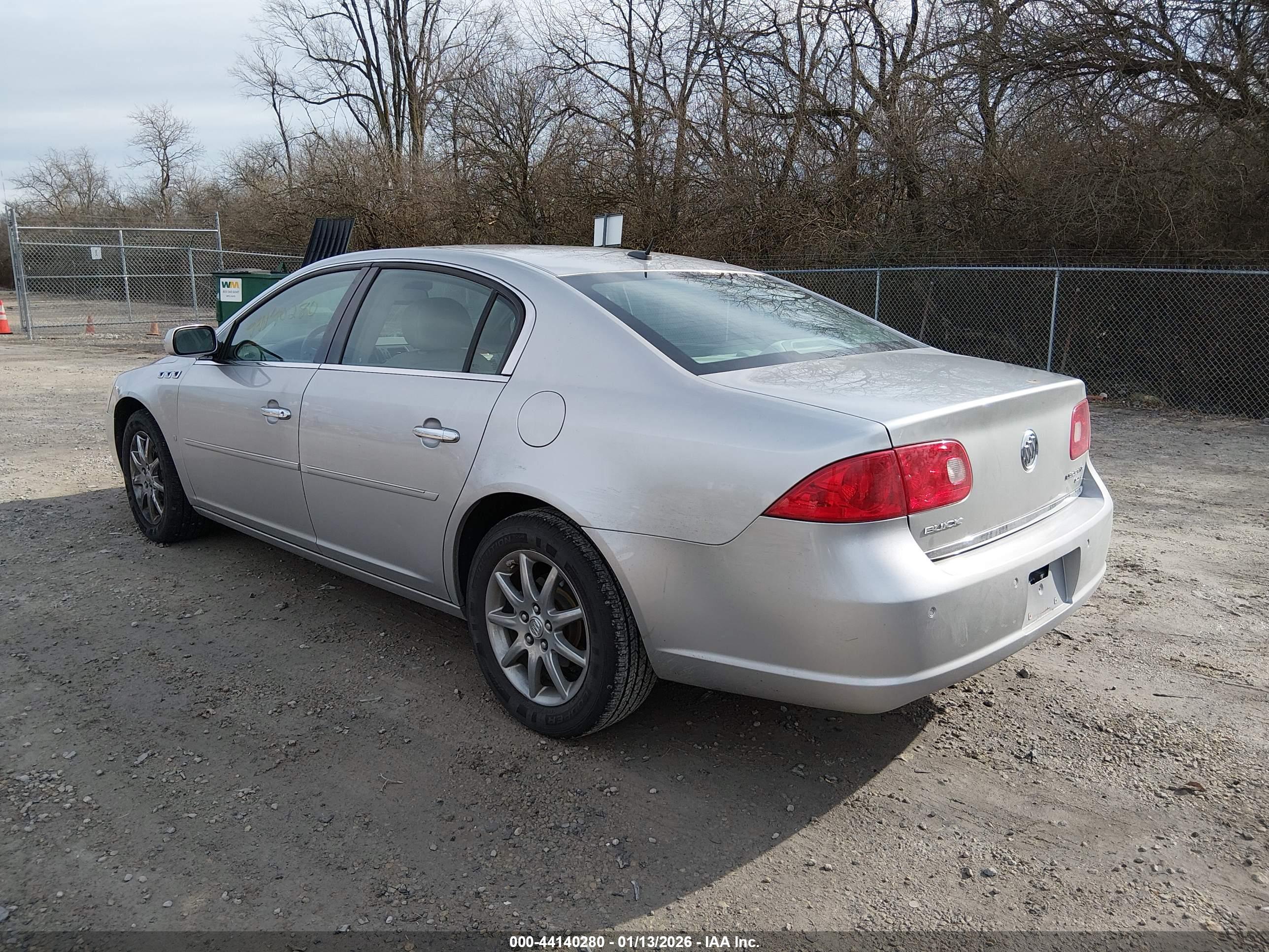 BUICK LUCERNE image 3