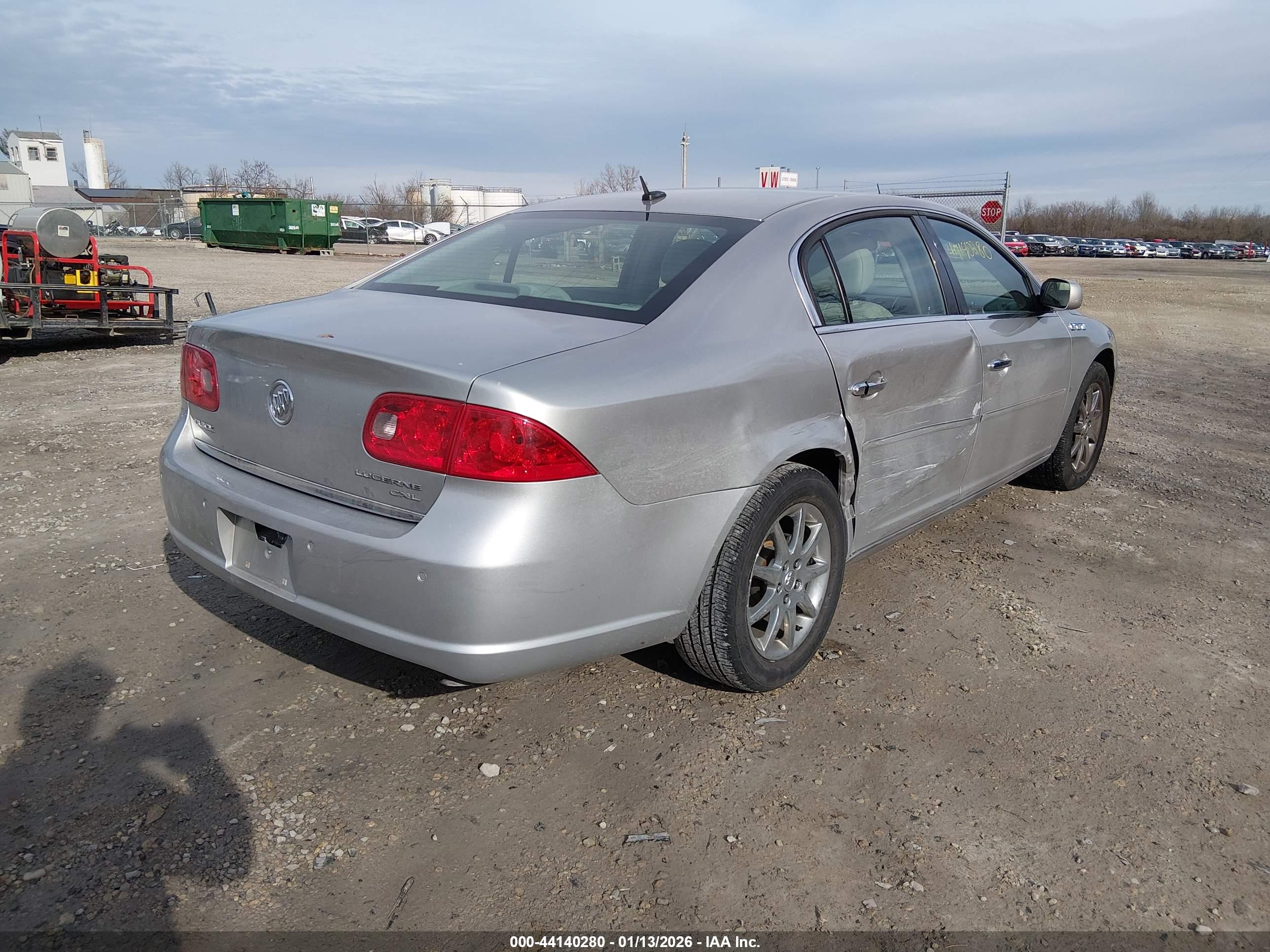 BUICK LUCERNE image 4