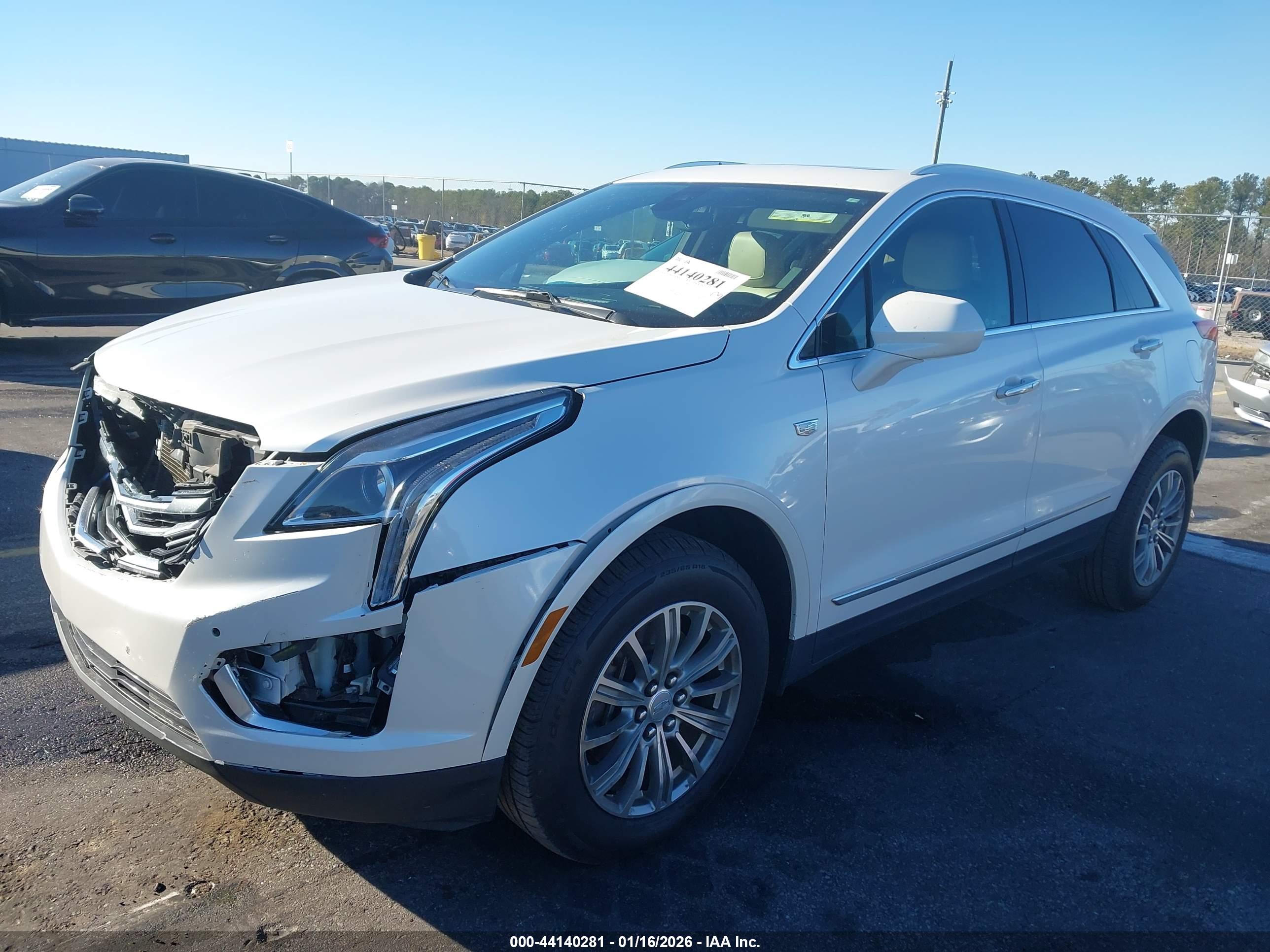 CADILLAC XT5 image 2