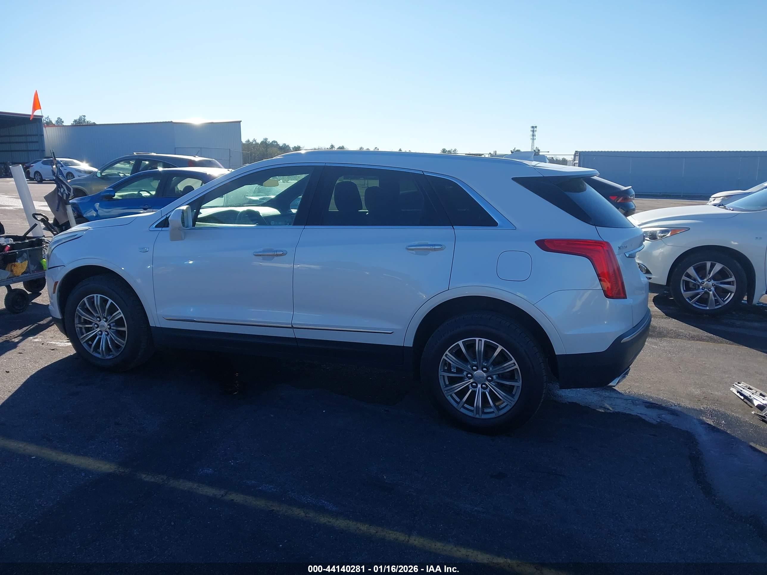 CADILLAC XT5 image 3