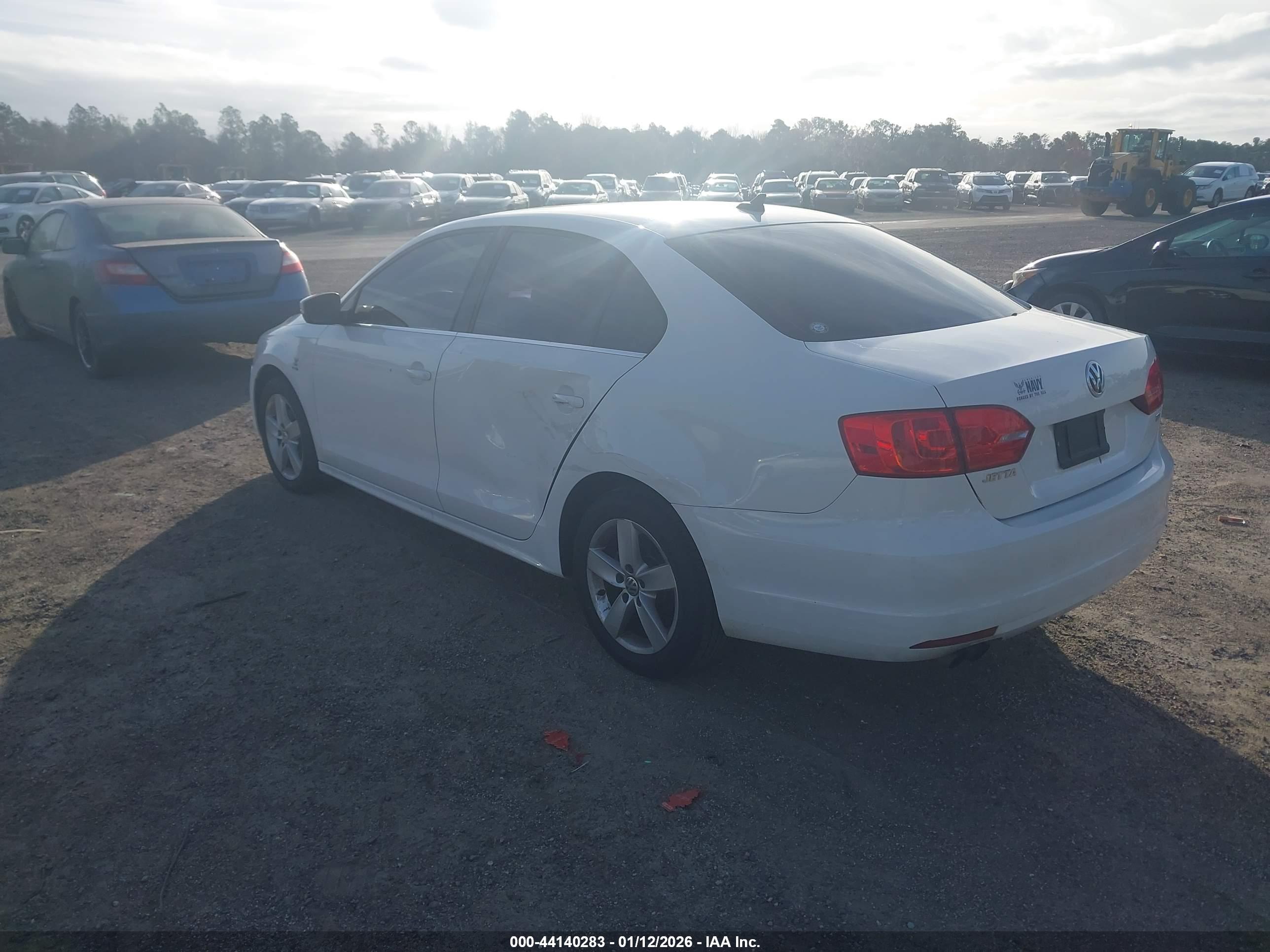 VOLKSWAGEN JETTA image 3