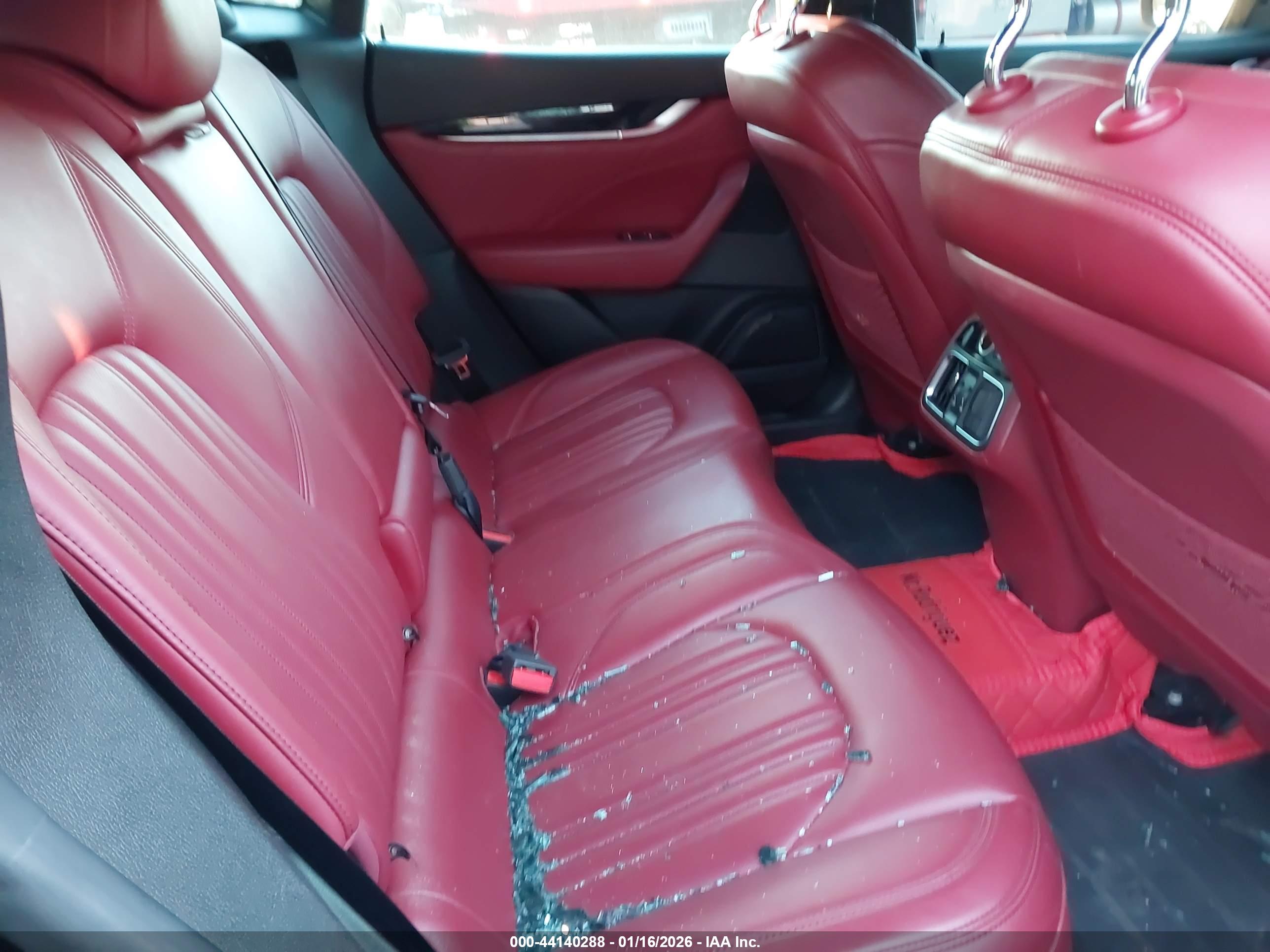 MASERATI LEVANTE image 8