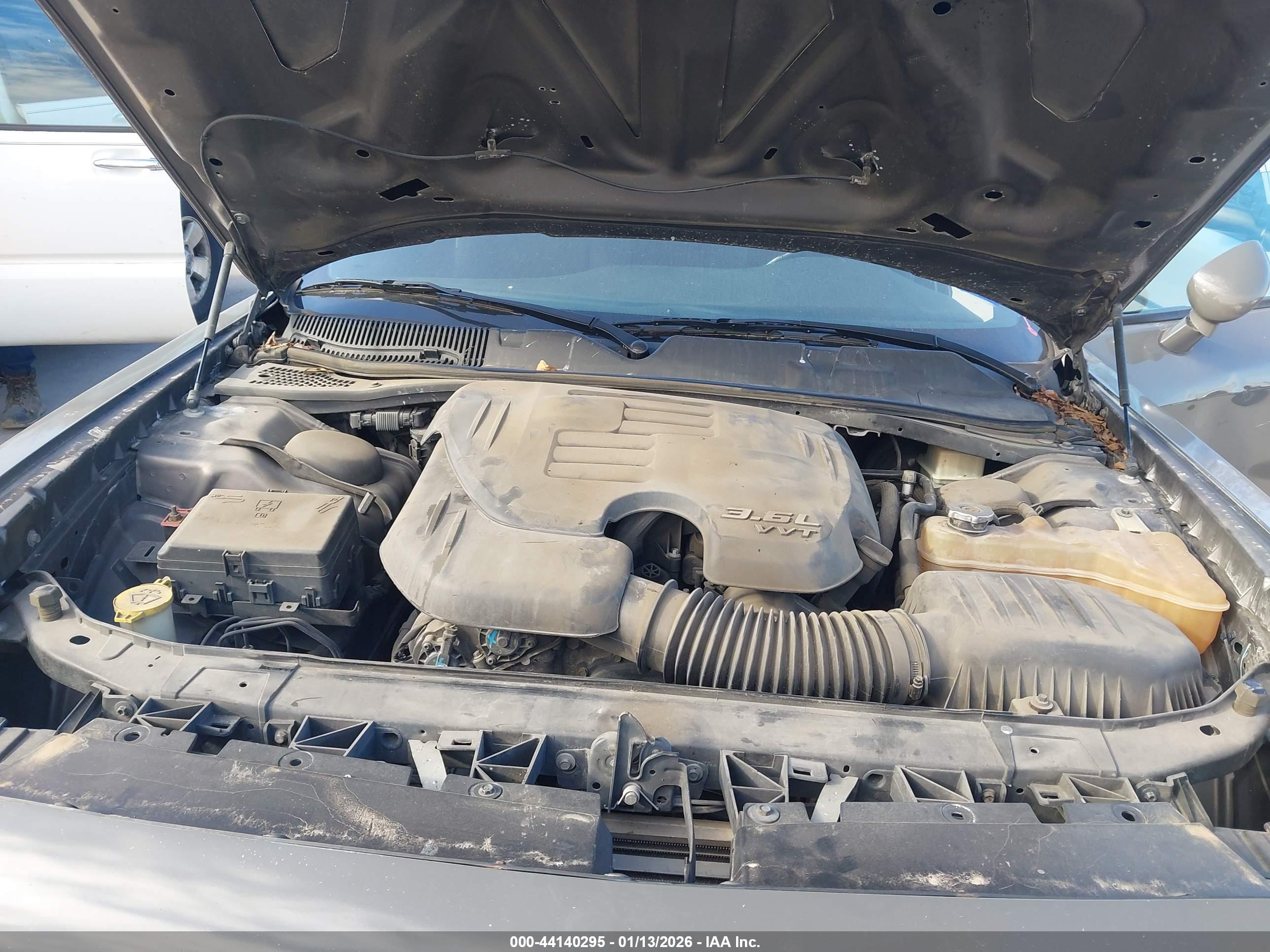 DODGE CHALLENGER image 10