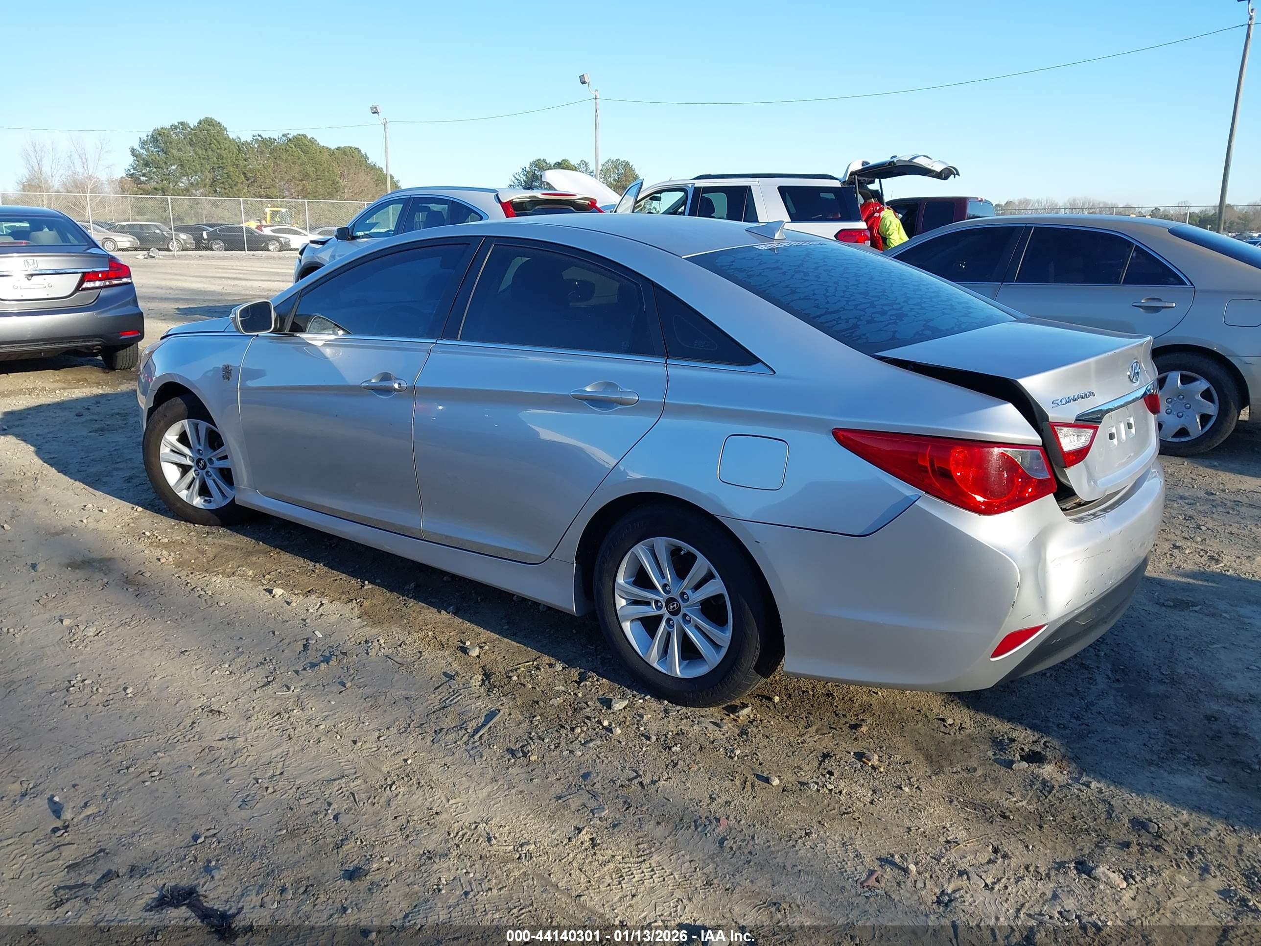 HYUNDAI SONATA image 3