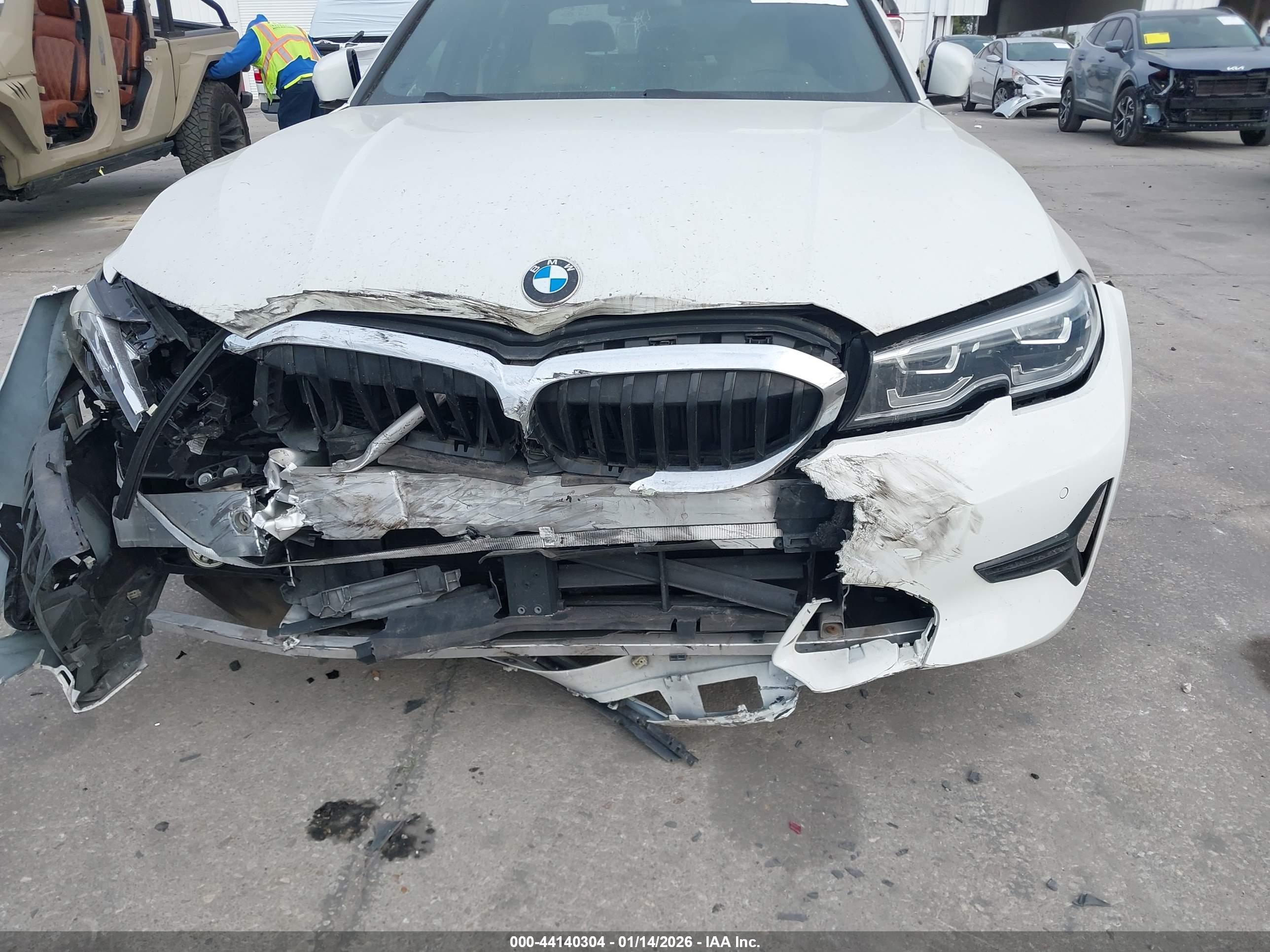 BMW 330I image 6