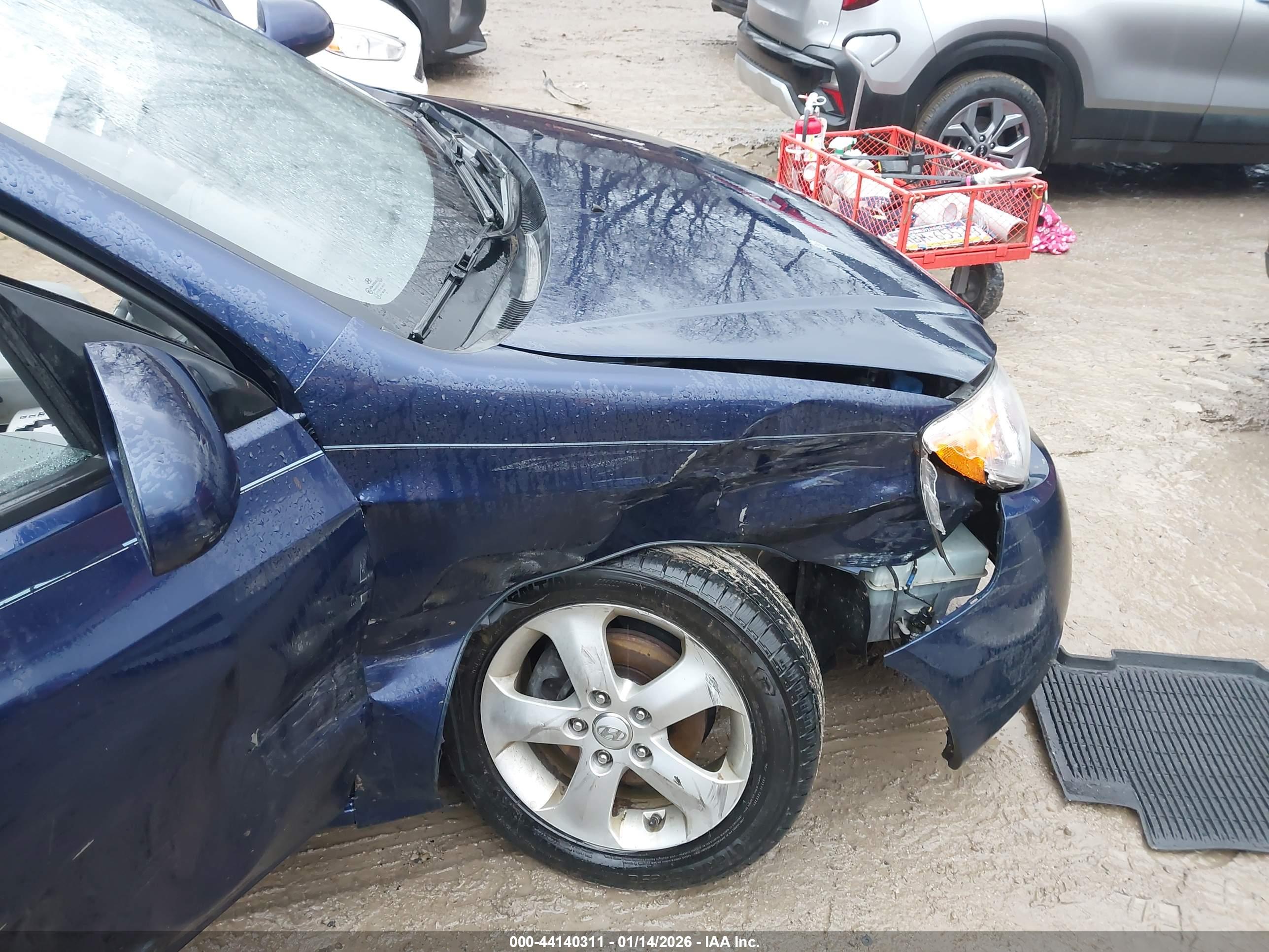 HYUNDAI ELANTRA image 6