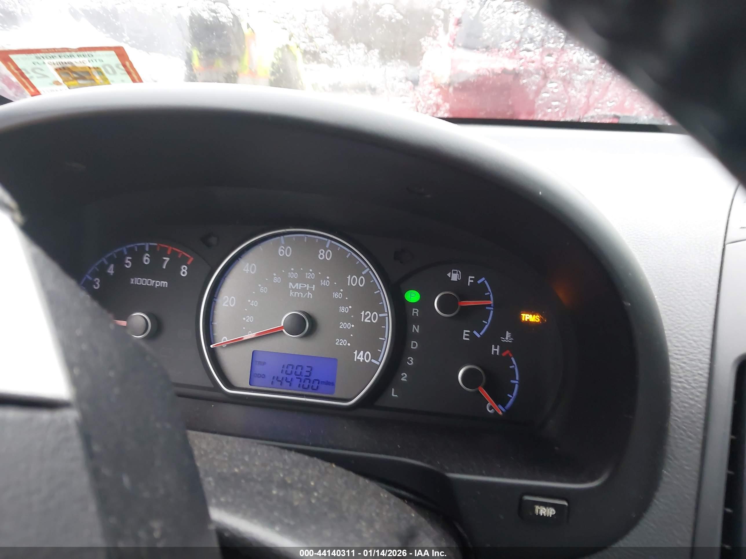 HYUNDAI ELANTRA image 7