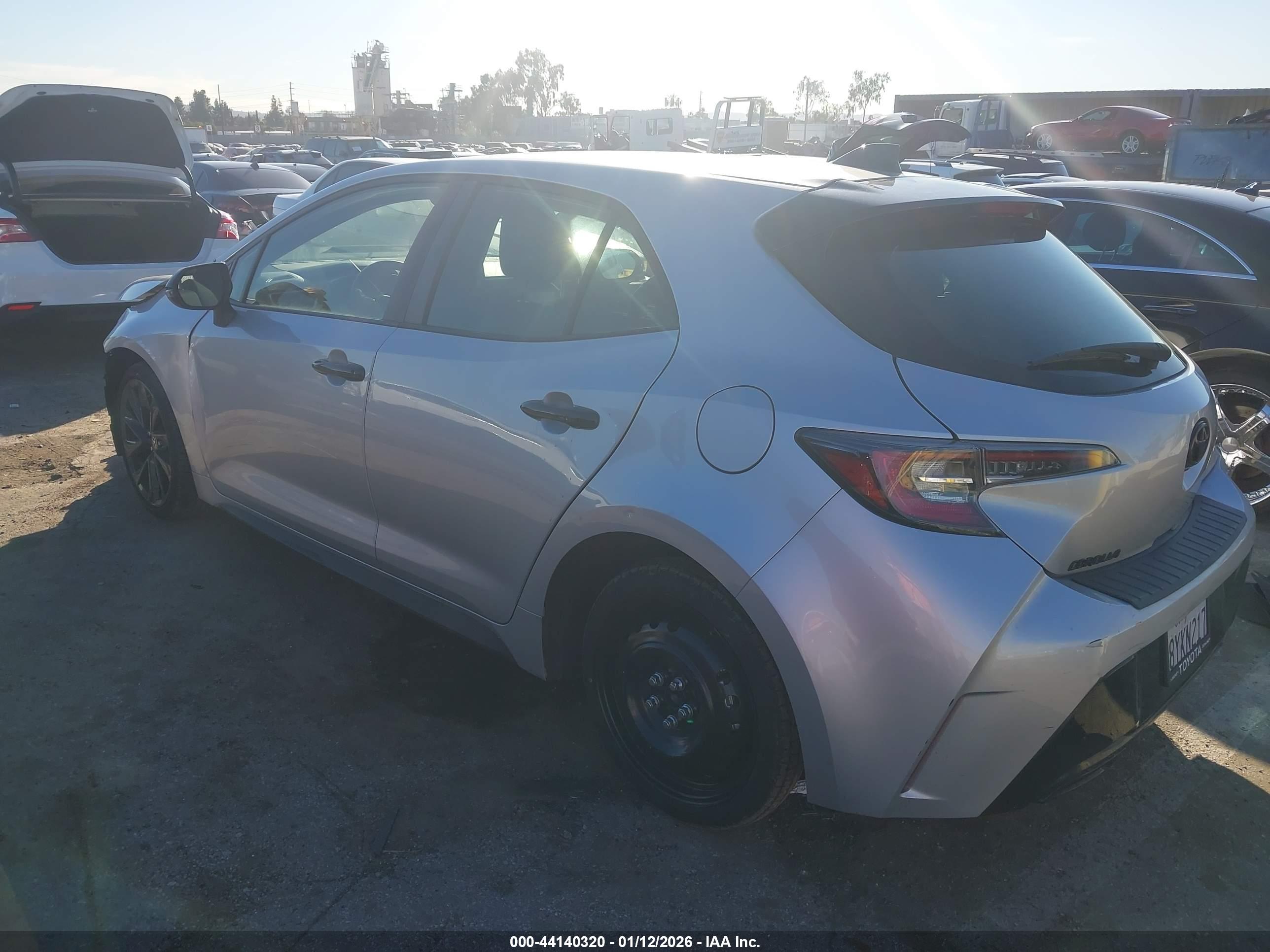 TOYOTA COROLLA image 3