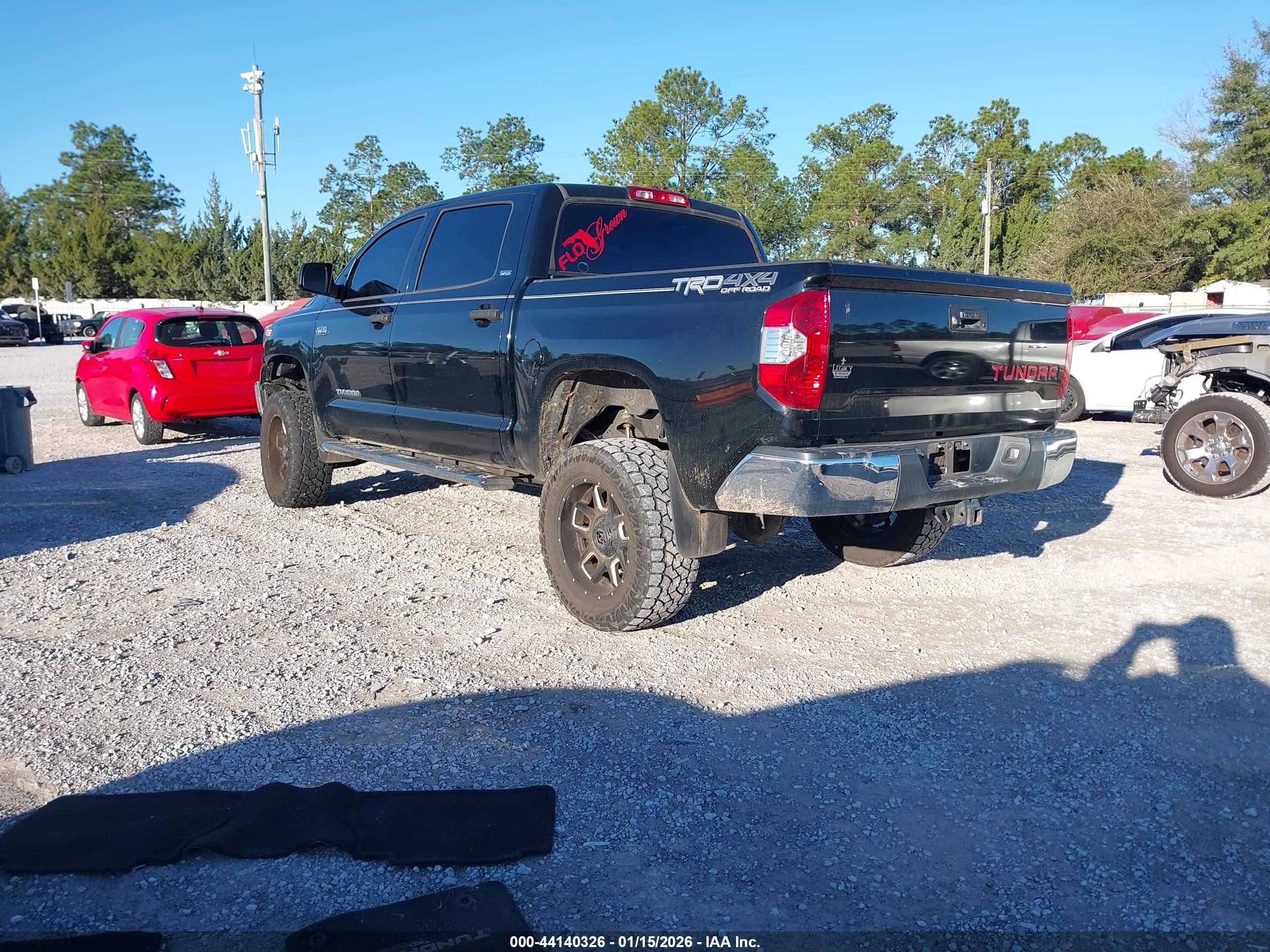 TOYOTA TUNDRA image 3