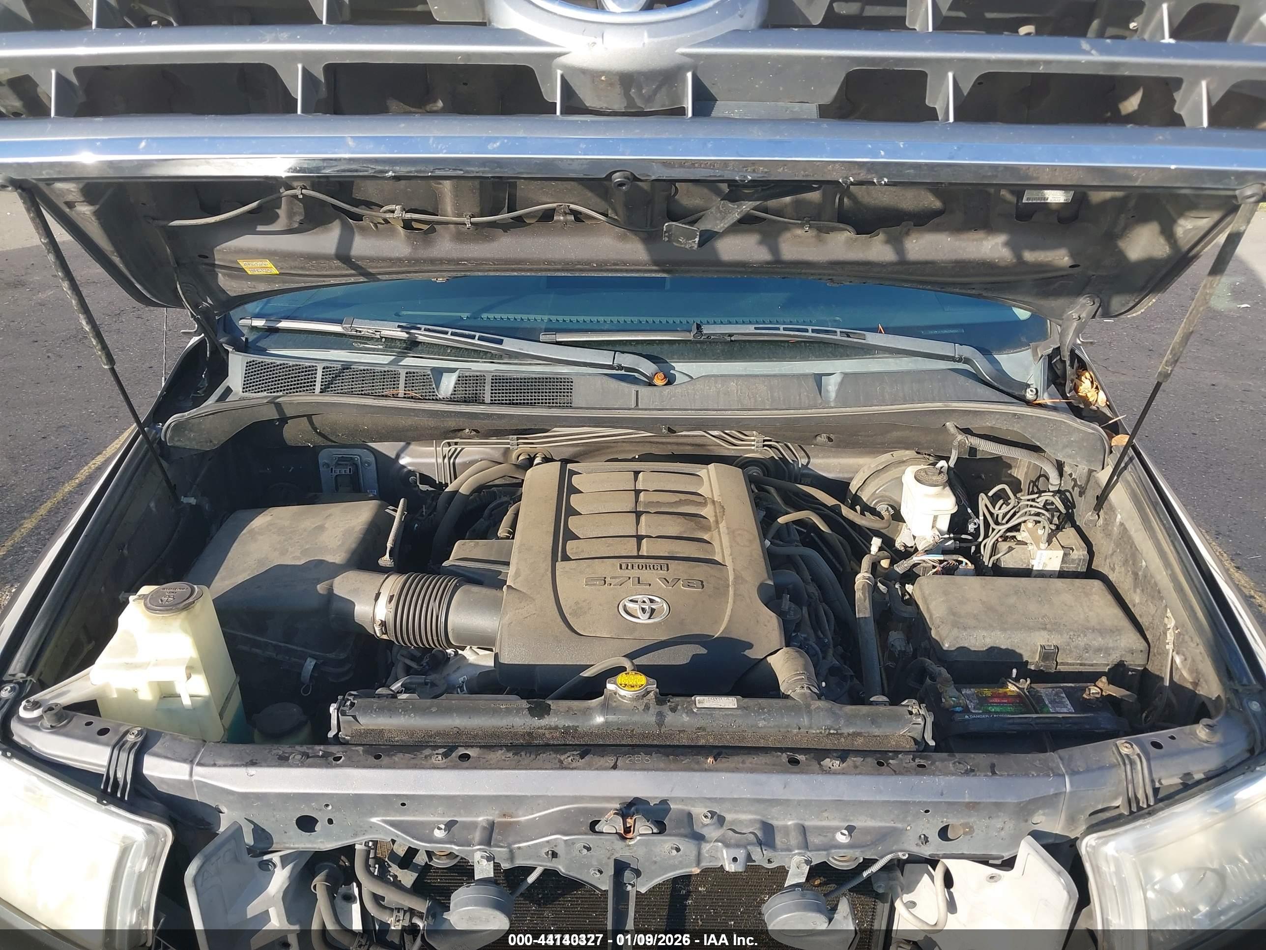 TOYOTA TUNDRA image 10