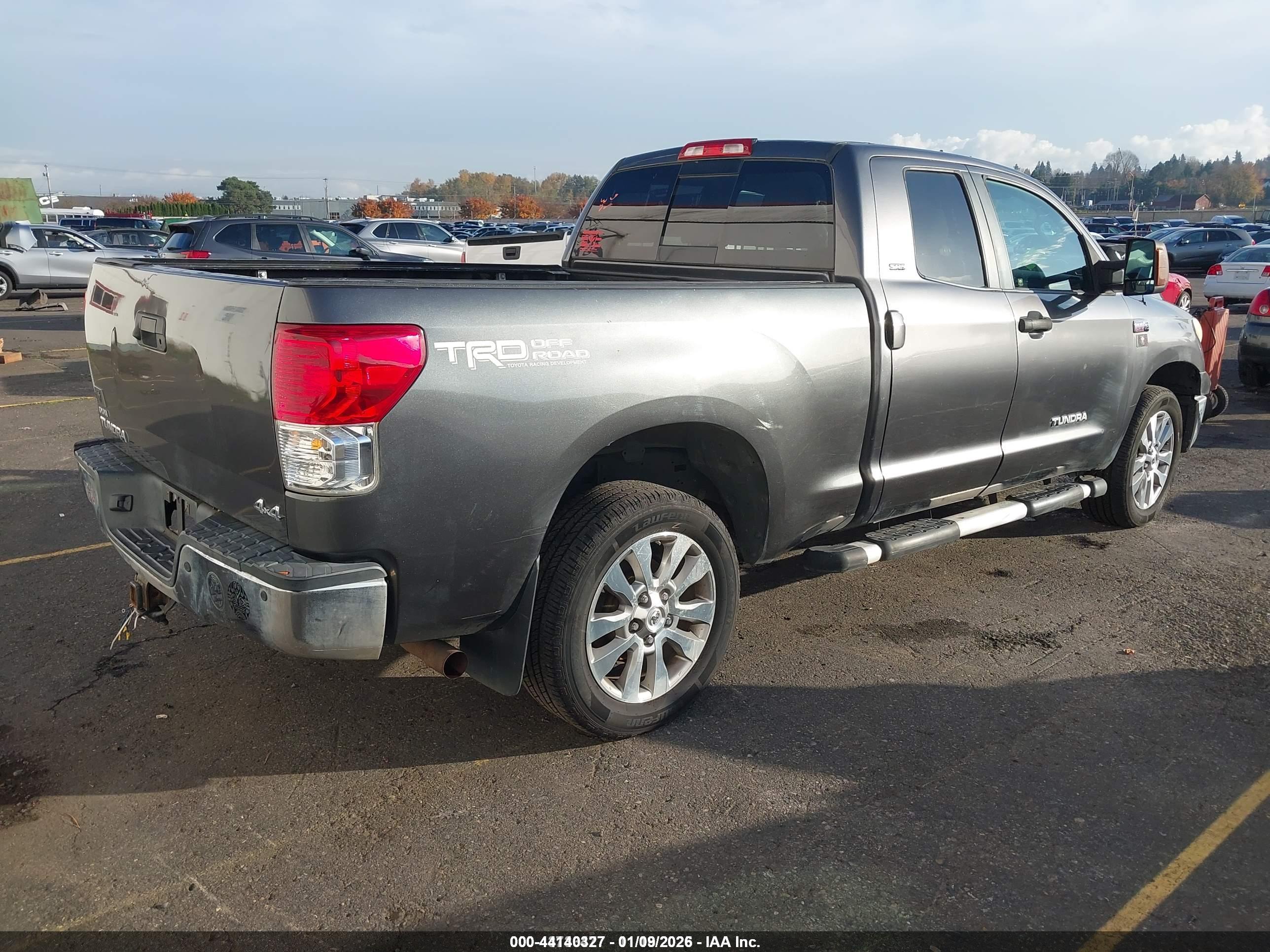 TOYOTA TUNDRA image 4