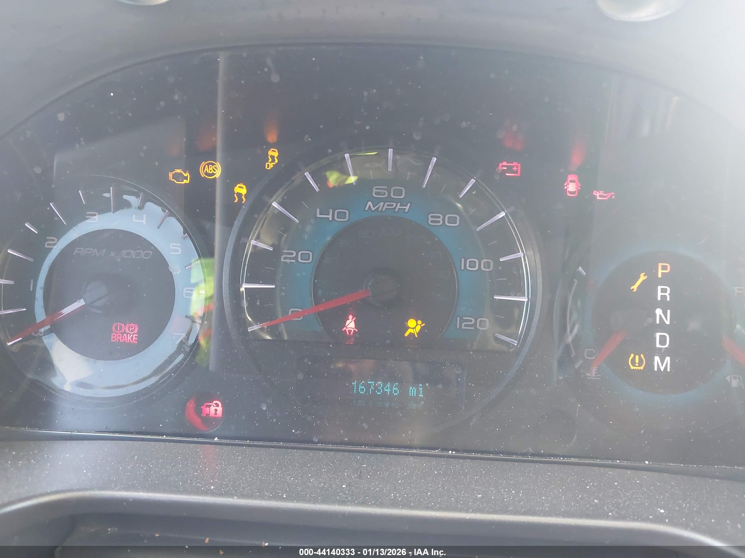 FORD FUSION image 7