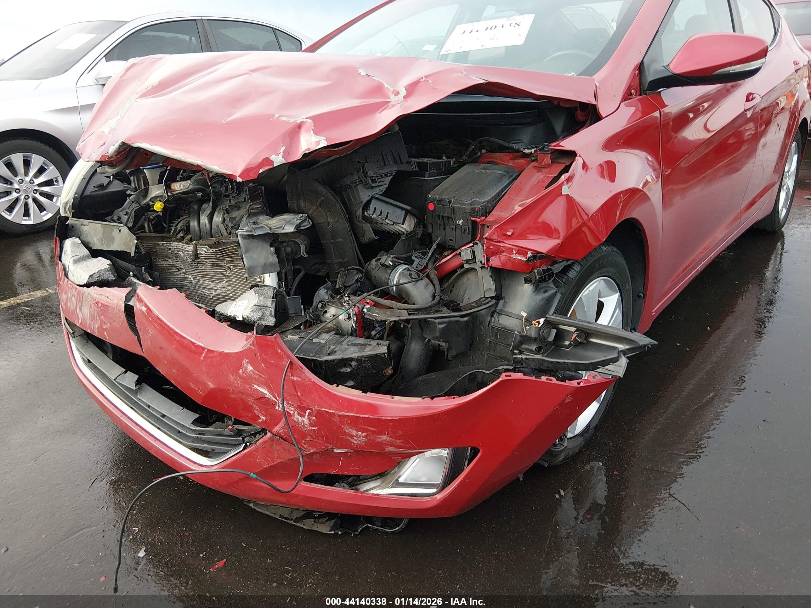 HYUNDAI ELANTRA image 6